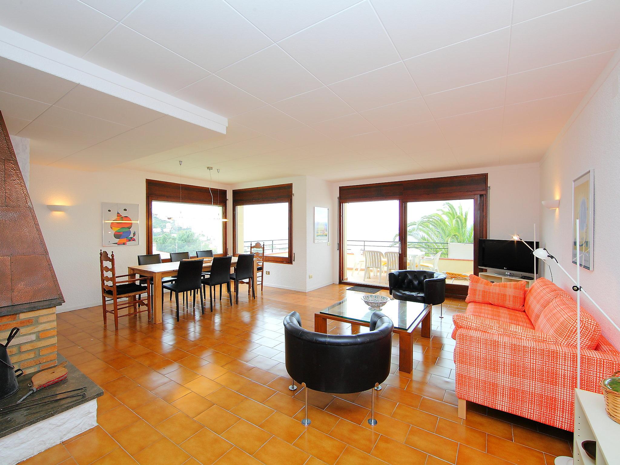 Photo 6 - 3 bedroom Apartment in Roses with swimming pool and sea view