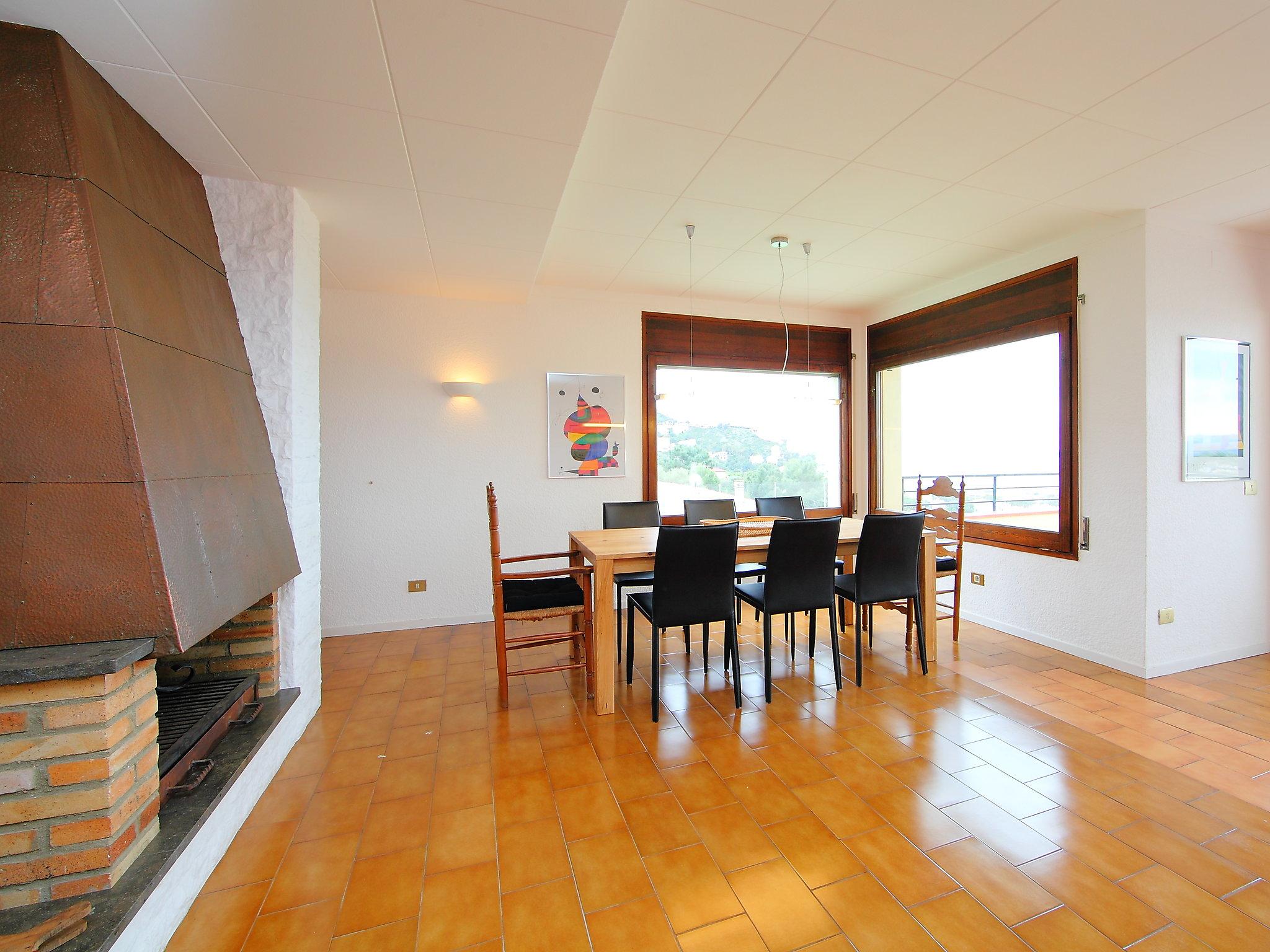 Photo 8 - 3 bedroom Apartment in Roses with swimming pool and terrace