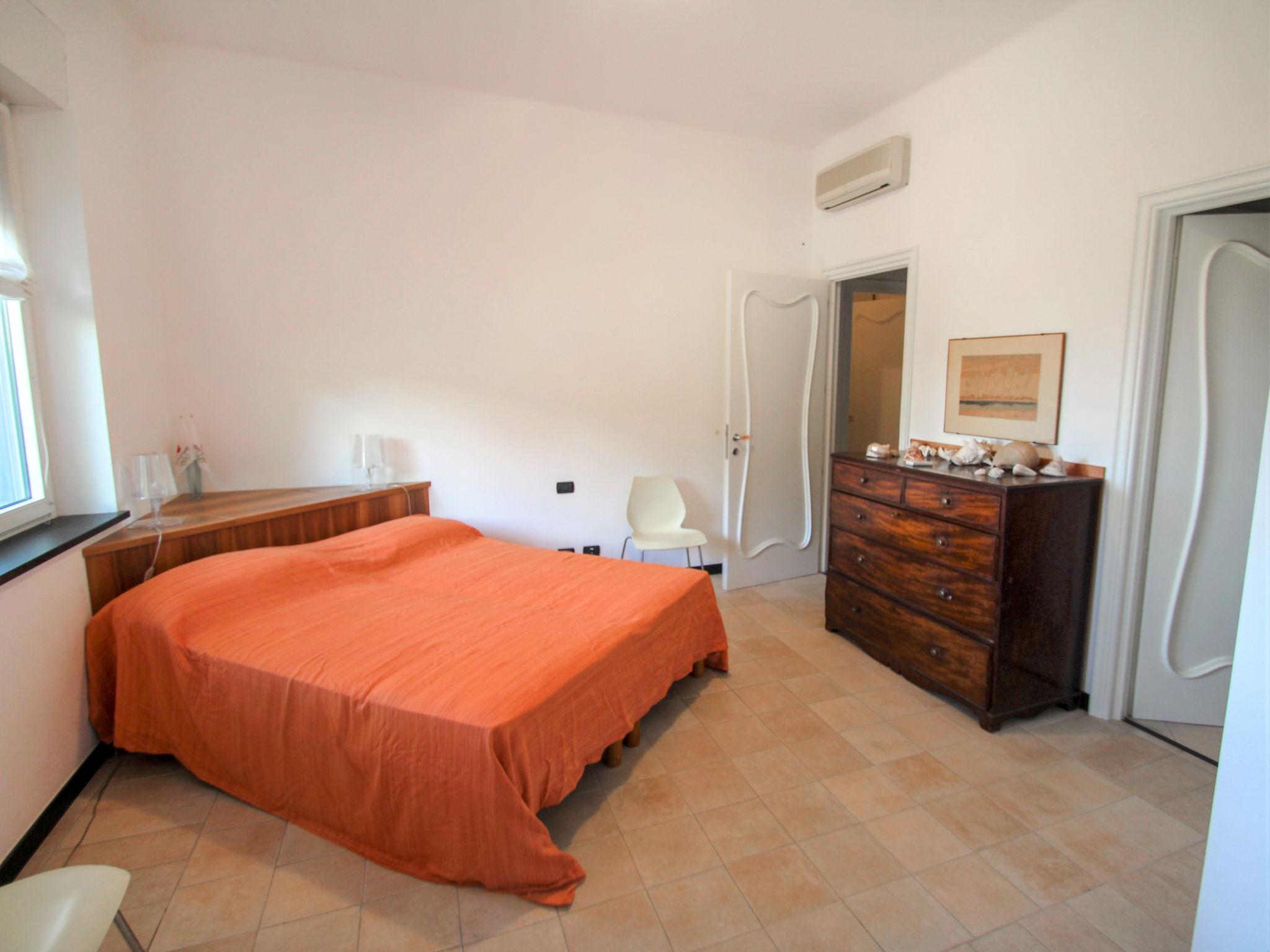 Foto 10 - Apartment mit 2 Schlafzimmern in Rapallo mit schwimmbad und blick aufs meer
