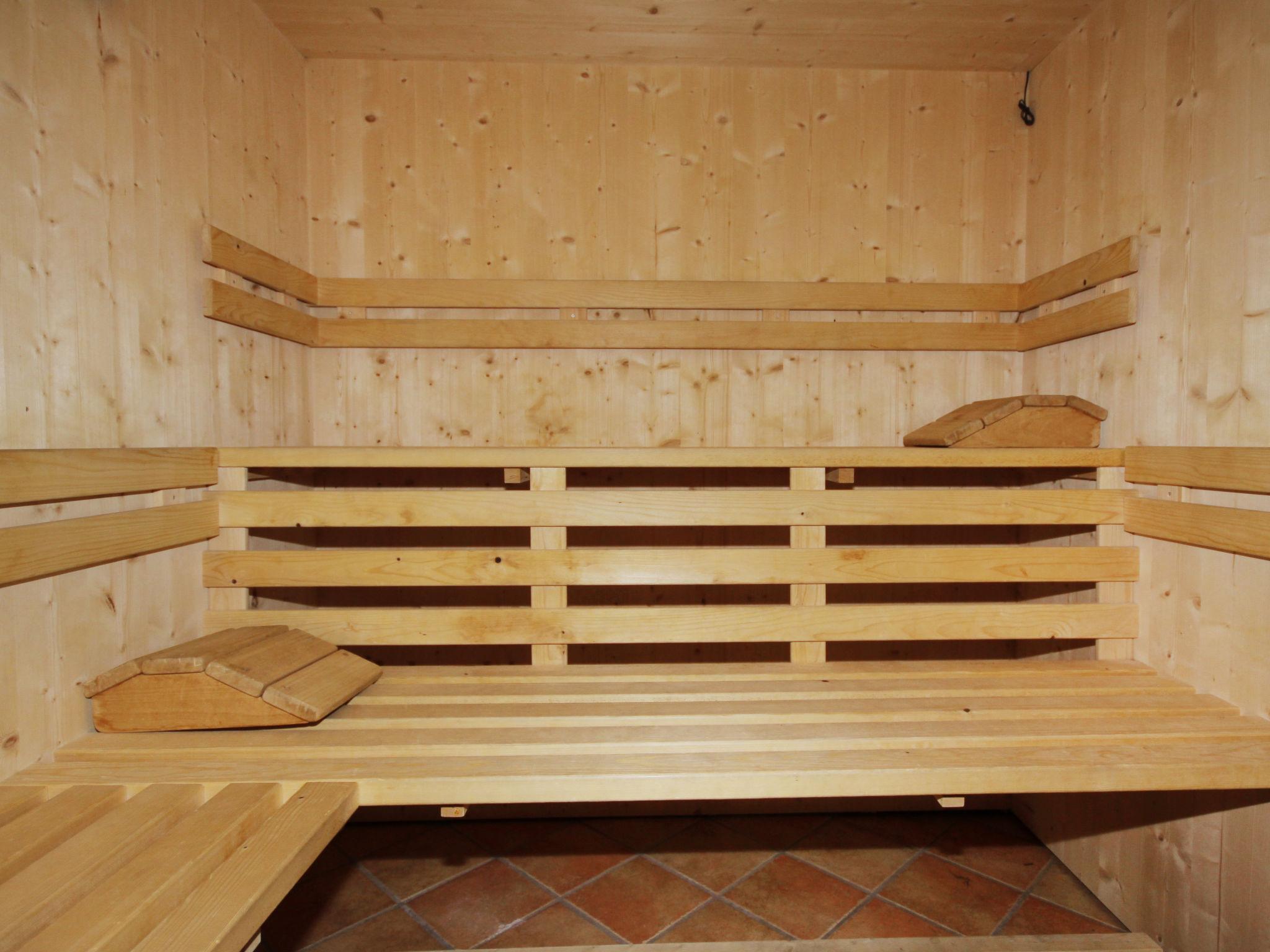 Foto 2 - Casa de 5 quartos em Schmirn com sauna e vista para a montanha