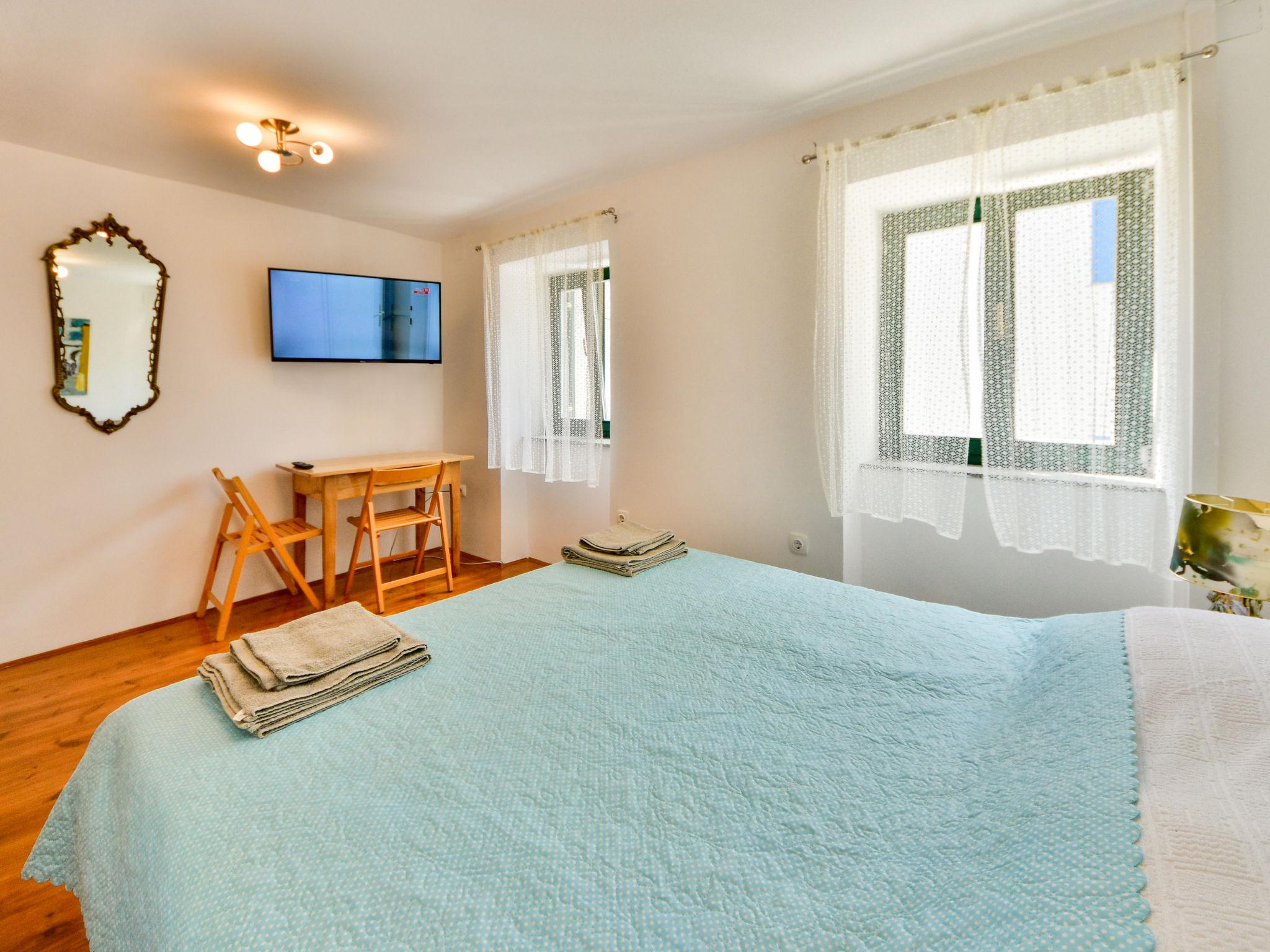 Foto 10 - Casa con 2 camere da letto a Crikvenica con terrazza e vista mare