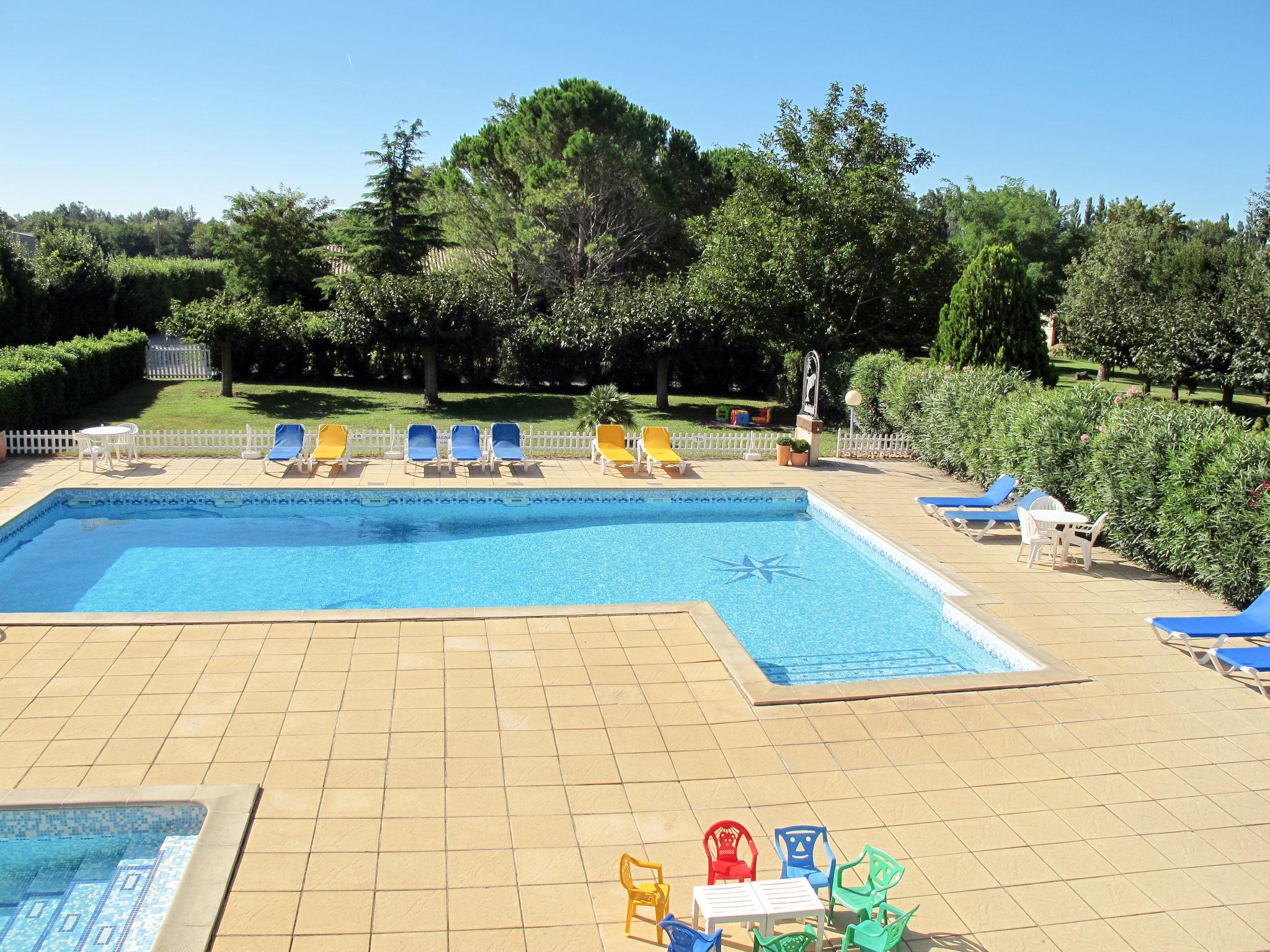 Foto 5 - Casa de 2 habitaciones en Arles con piscina y terraza