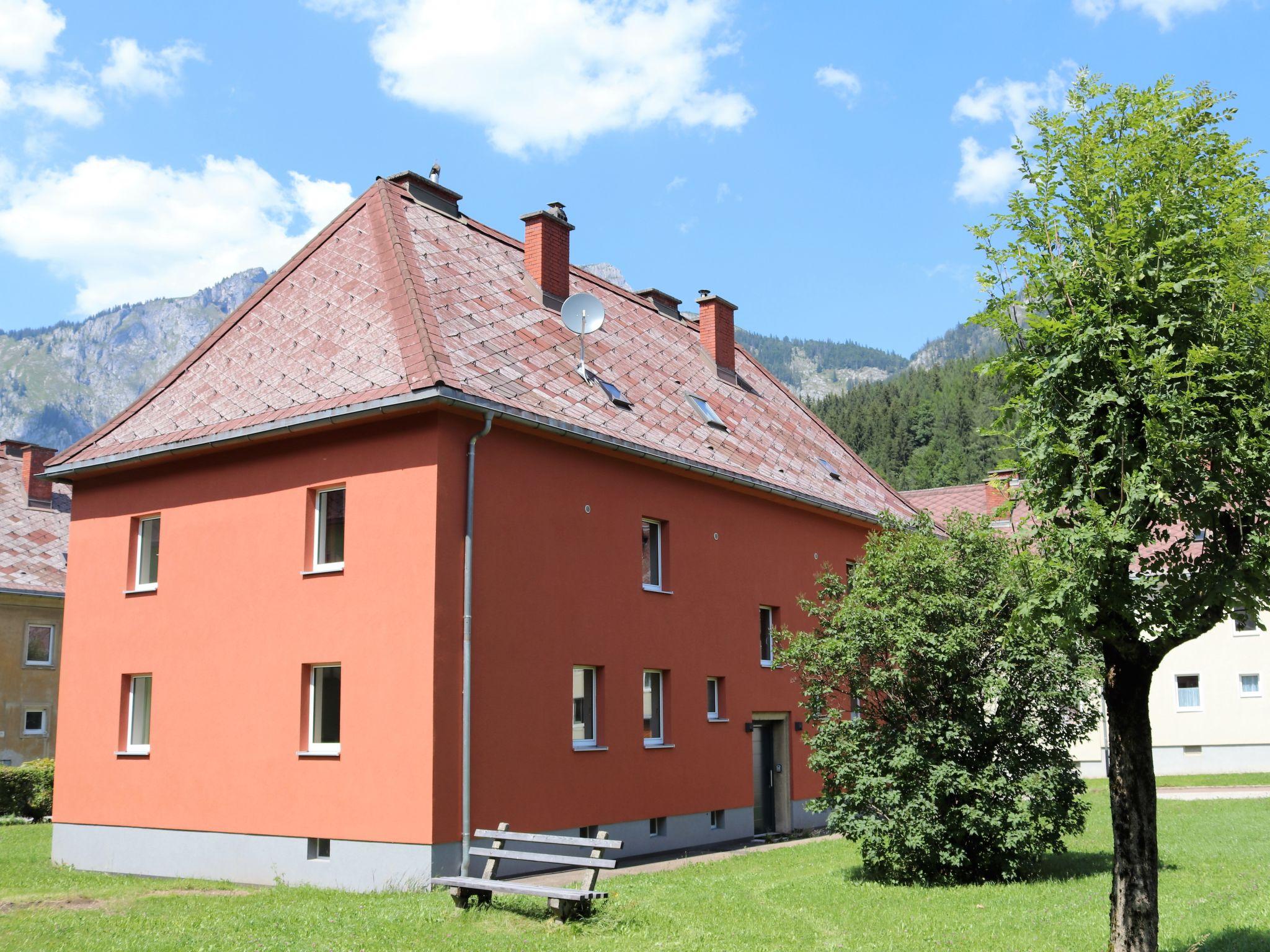 Foto 11 - Casa de 8 habitaciones en Eisenerz con jardín y vistas a la montaña