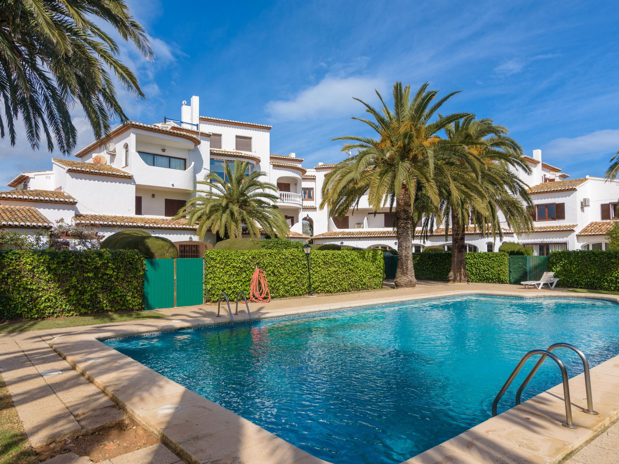 Photo 1 - Appartement de 2 chambres à Jávea avec piscine et vues à la mer