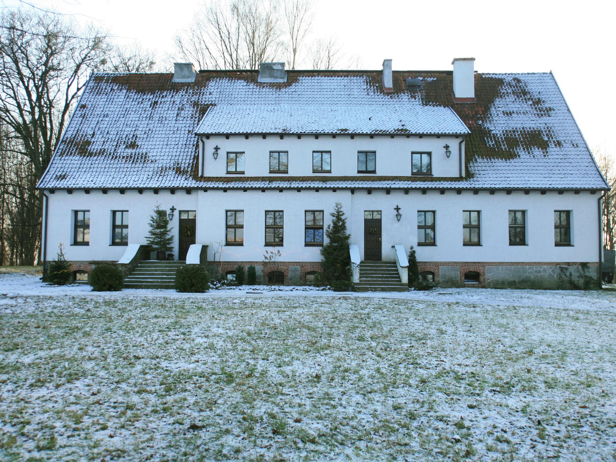 Foto 62 - Casa de 3 quartos em Kowale Oleckie com jardim e terraço