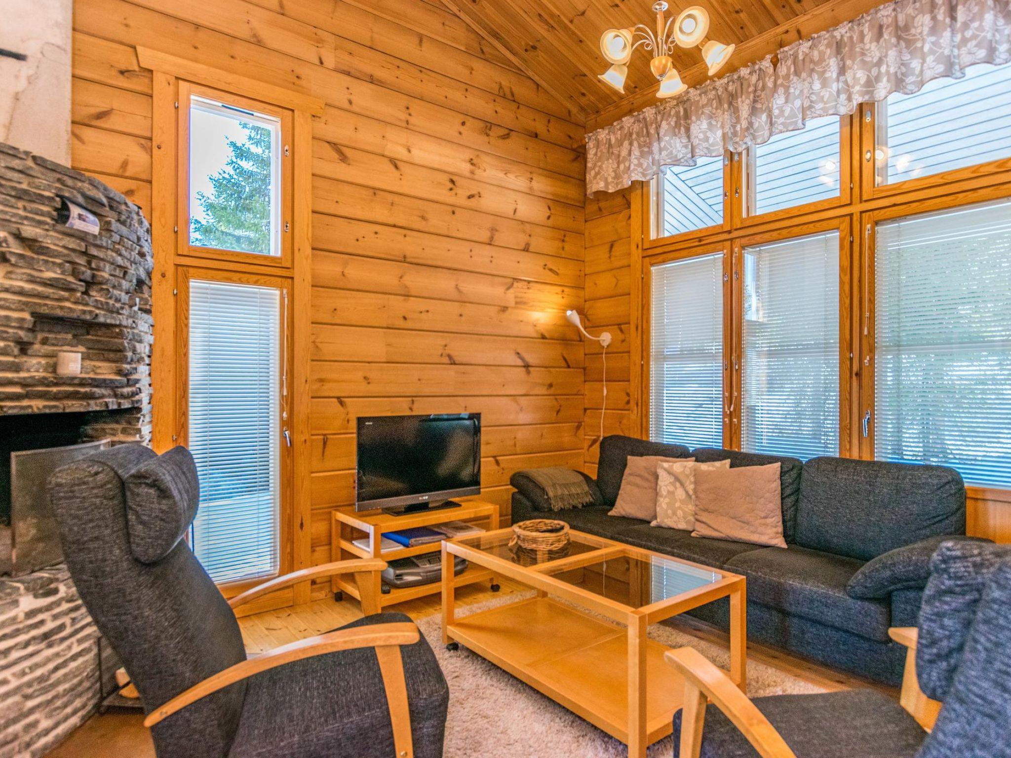 Foto 4 - Casa de 1 quarto em Kuusamo com sauna e vista para a montanha