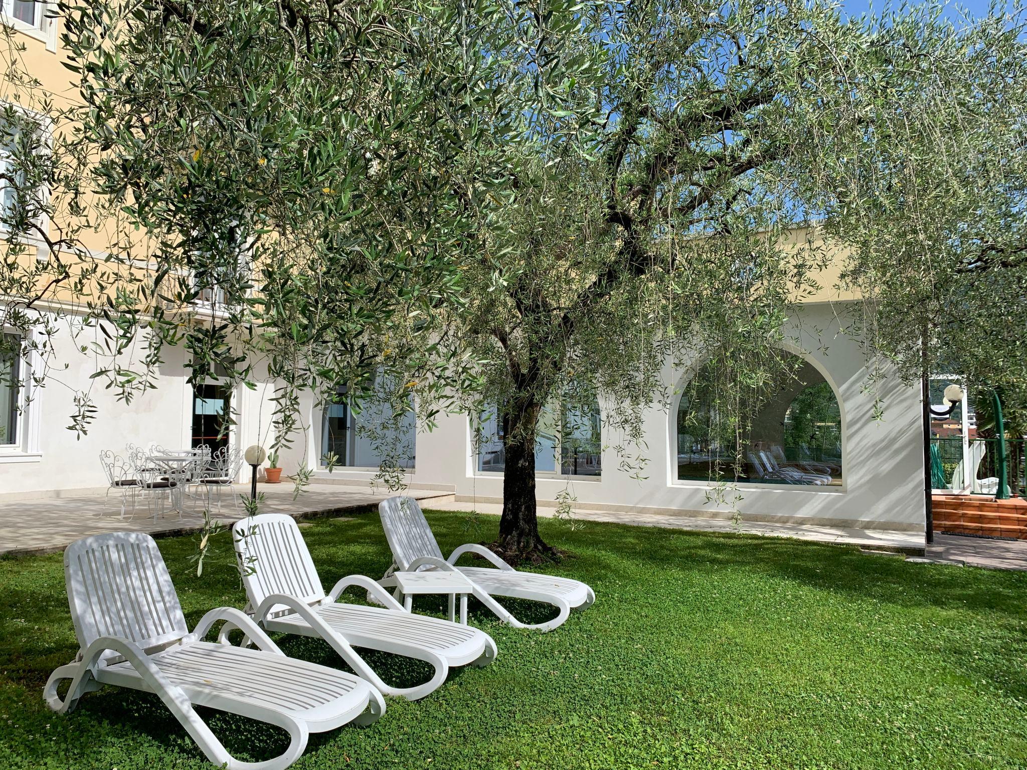 Photo 19 - Appartement de 1 chambre à Riva del Garda avec piscine et jardin