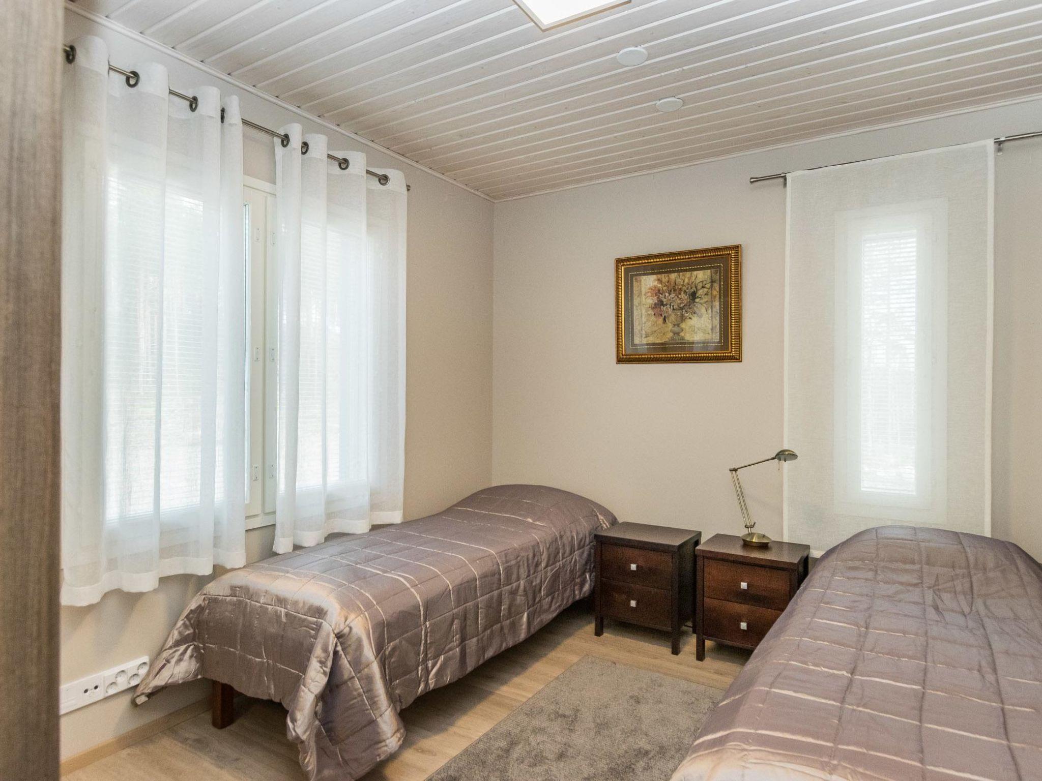 Foto 16 - Casa con 4 camere da letto a Kouvola con sauna e vasca idromassaggio