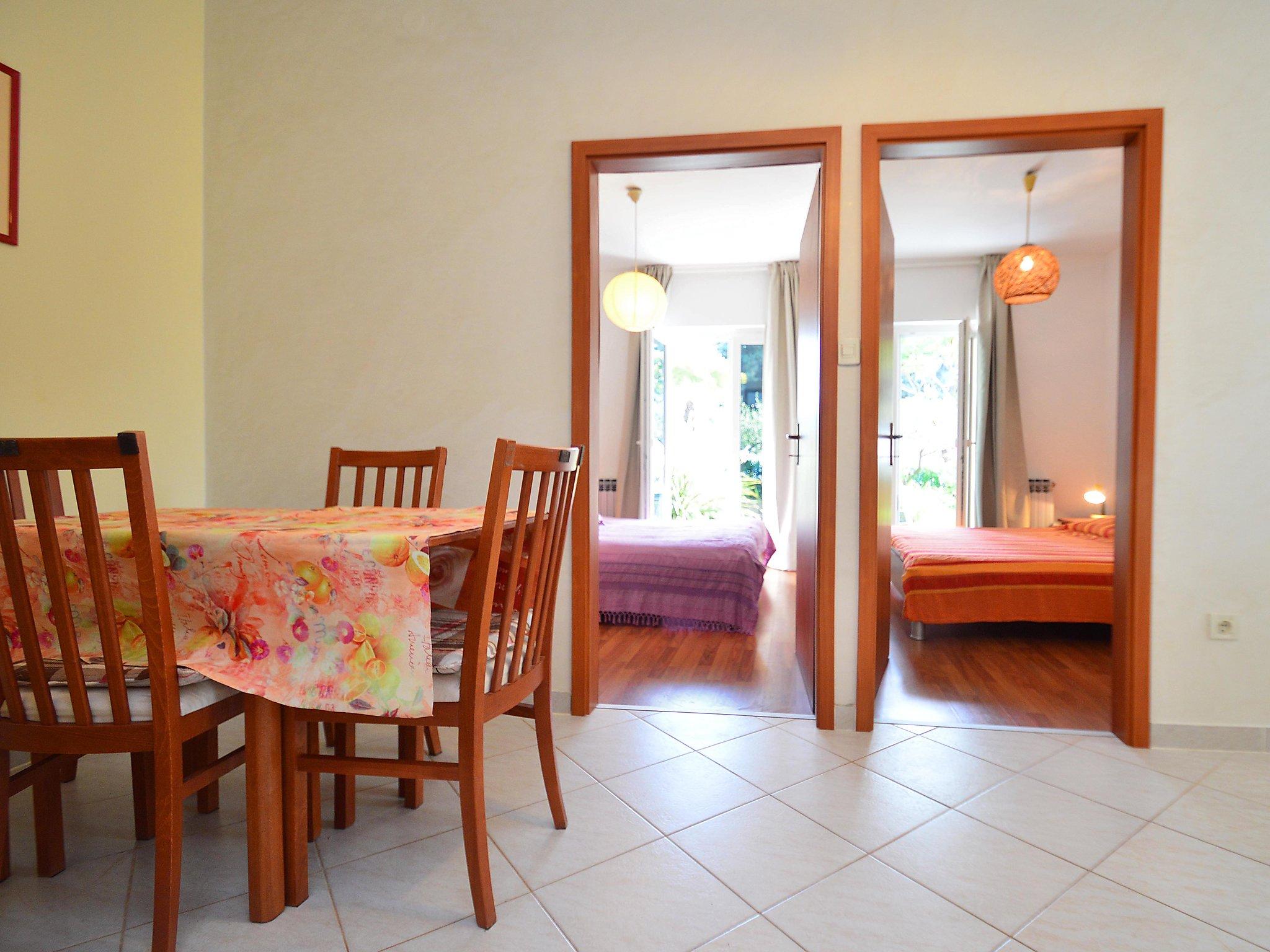 Photo 5 - 2 bedroom Apartment in Umag with garden and terrace