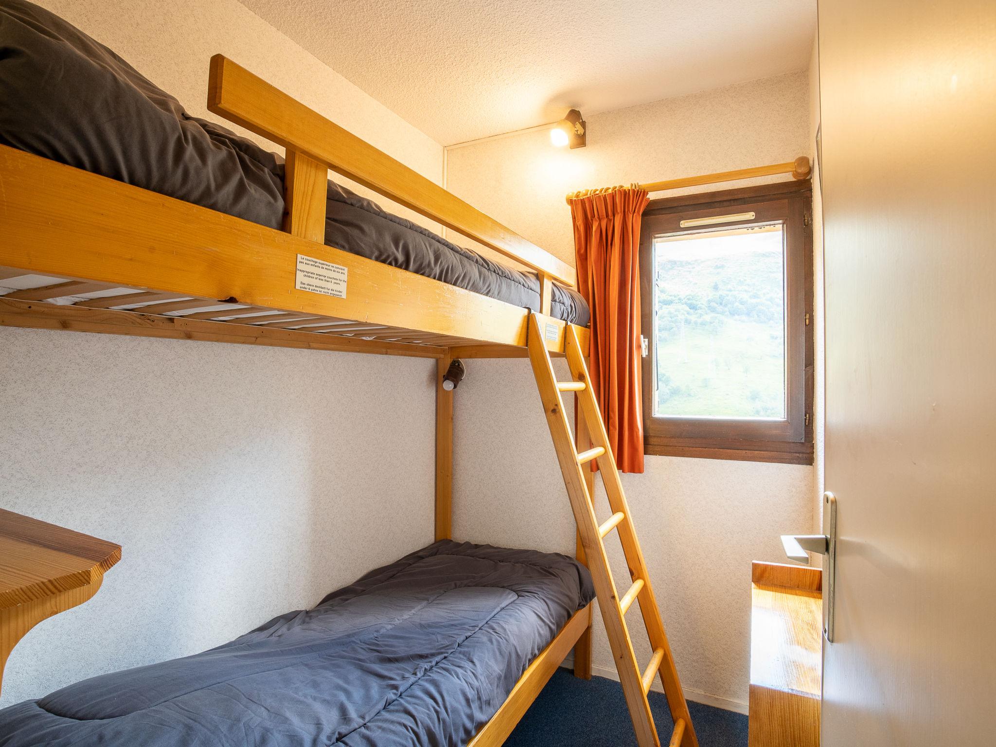Foto 10 - Appartamento con 2 camere da letto a Les Belleville con vista sulle montagne