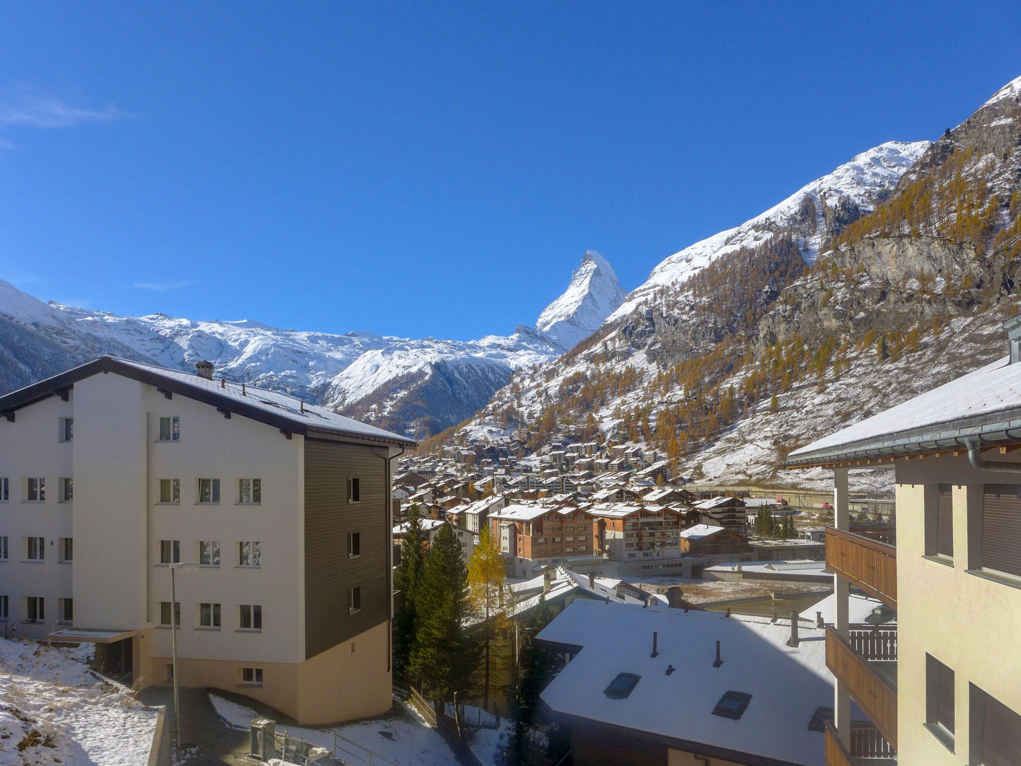 Foto 1 - Apartamento en Zermatt con vistas a la montaña
