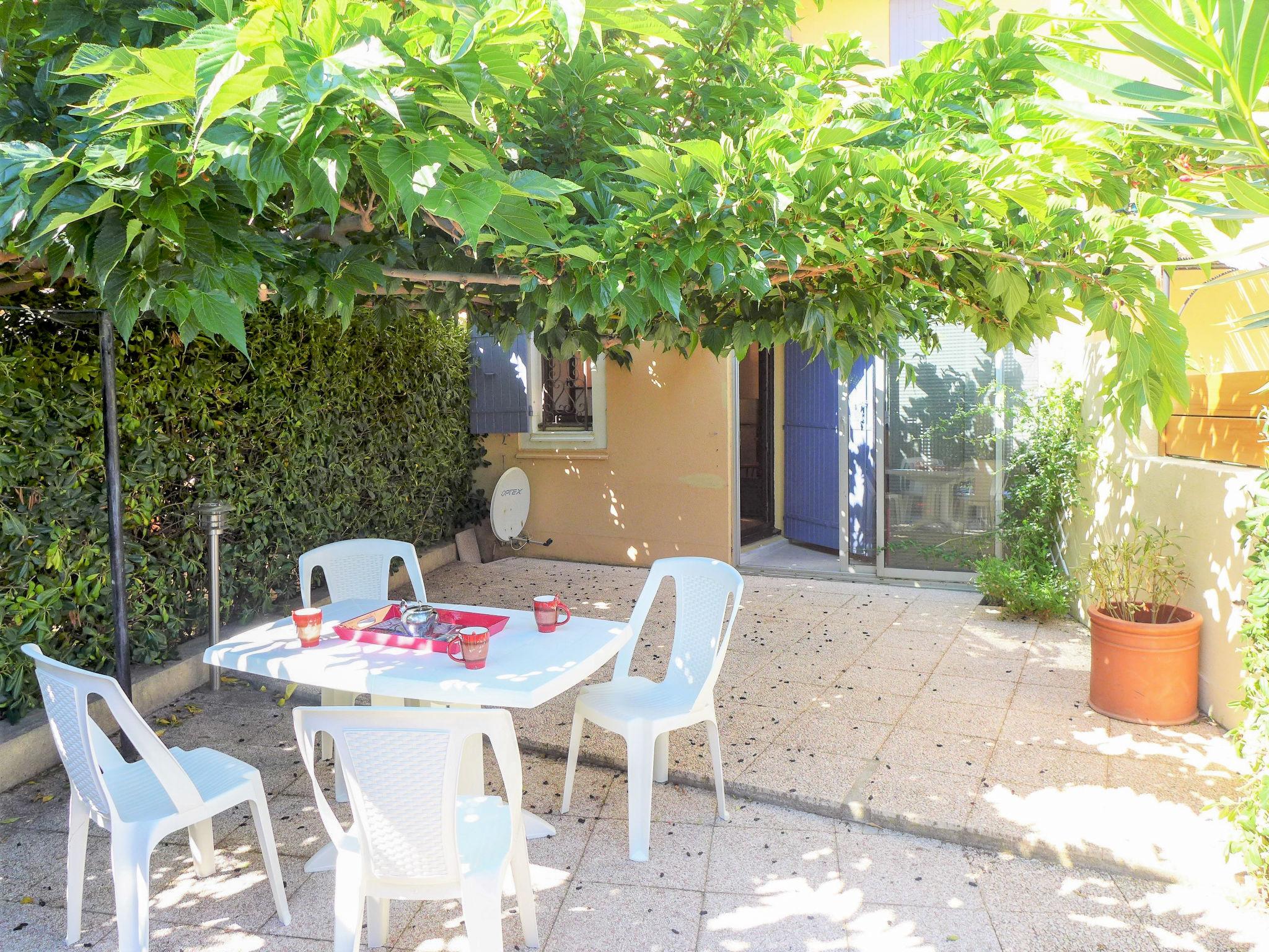 Photo 1 - Appartement de 1 chambre à Fleury avec piscine et terrasse