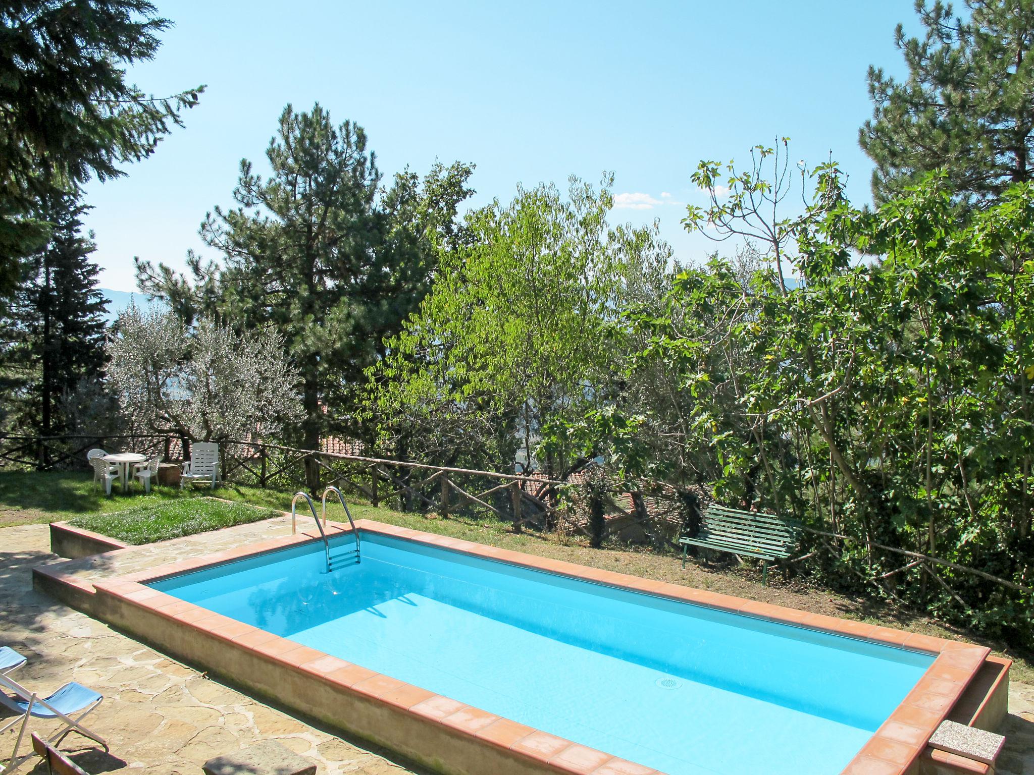 Foto 2 - Apartamento de 1 quarto em Castelfranco Piandiscò com piscina e jardim
