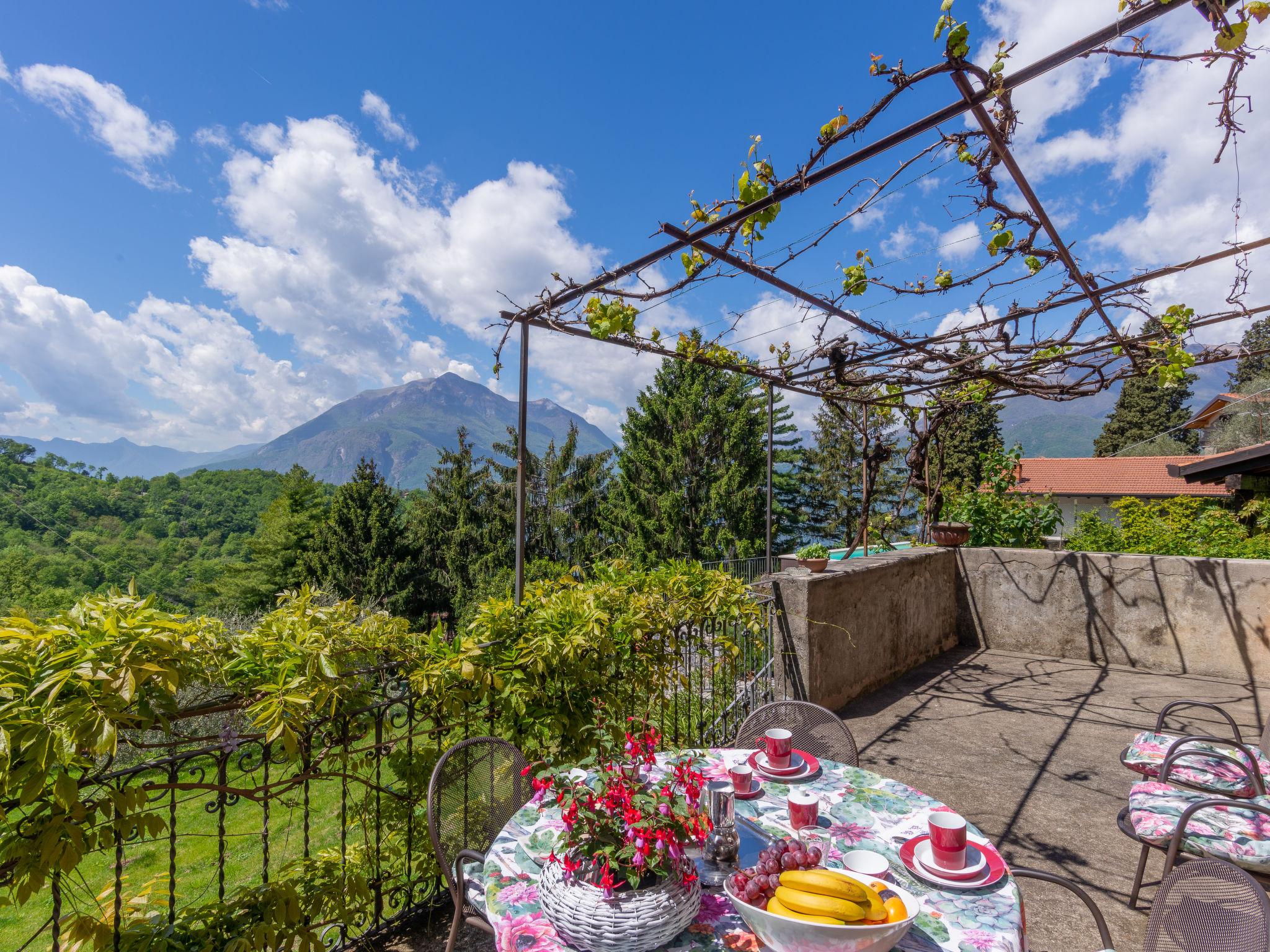 Photo 26 - Maison de 2 chambres à Perledo avec piscine privée et vues sur la montagne