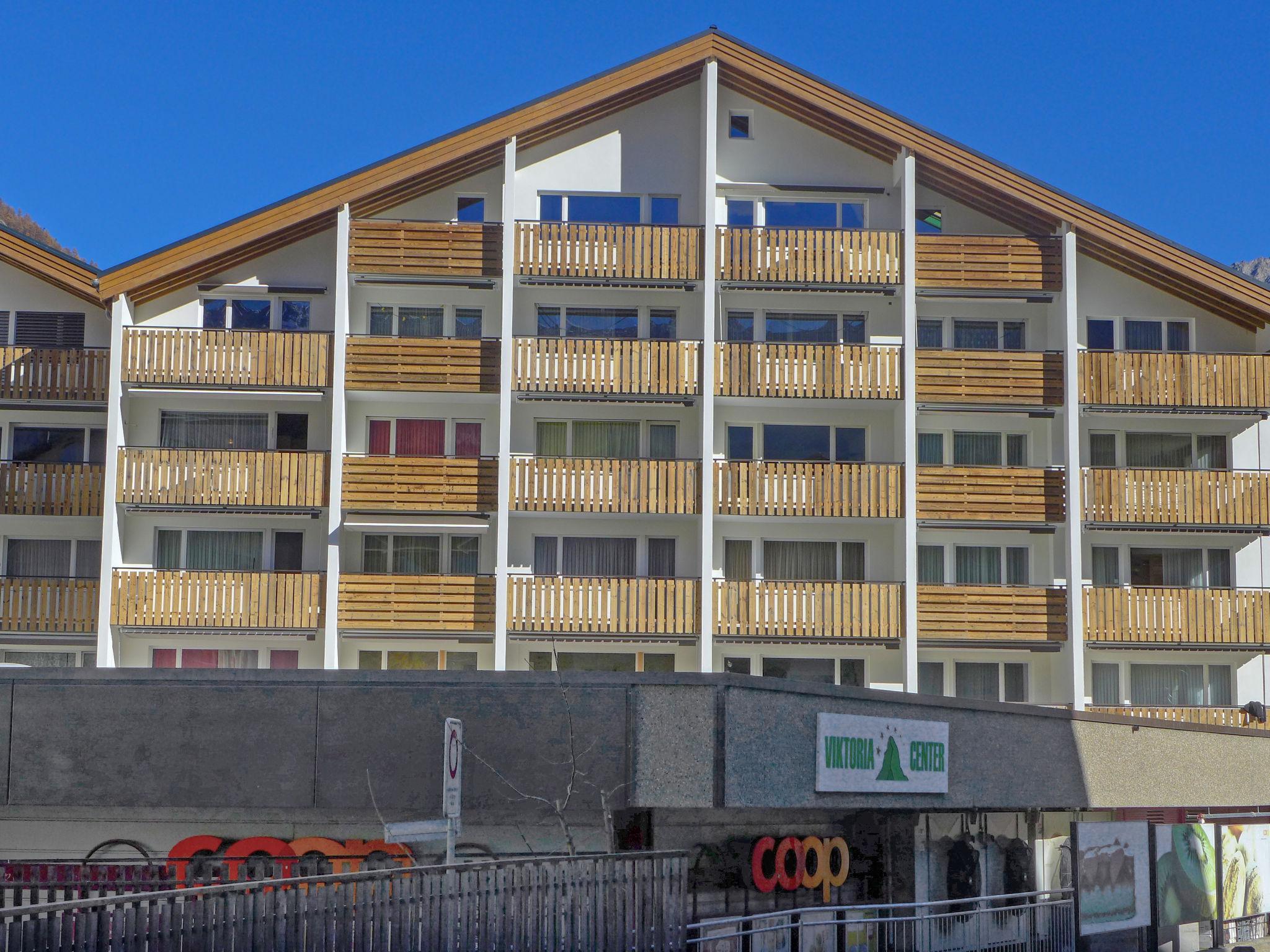 Foto 1 - Apartamento de 2 habitaciones en Zermatt con vistas a la montaña