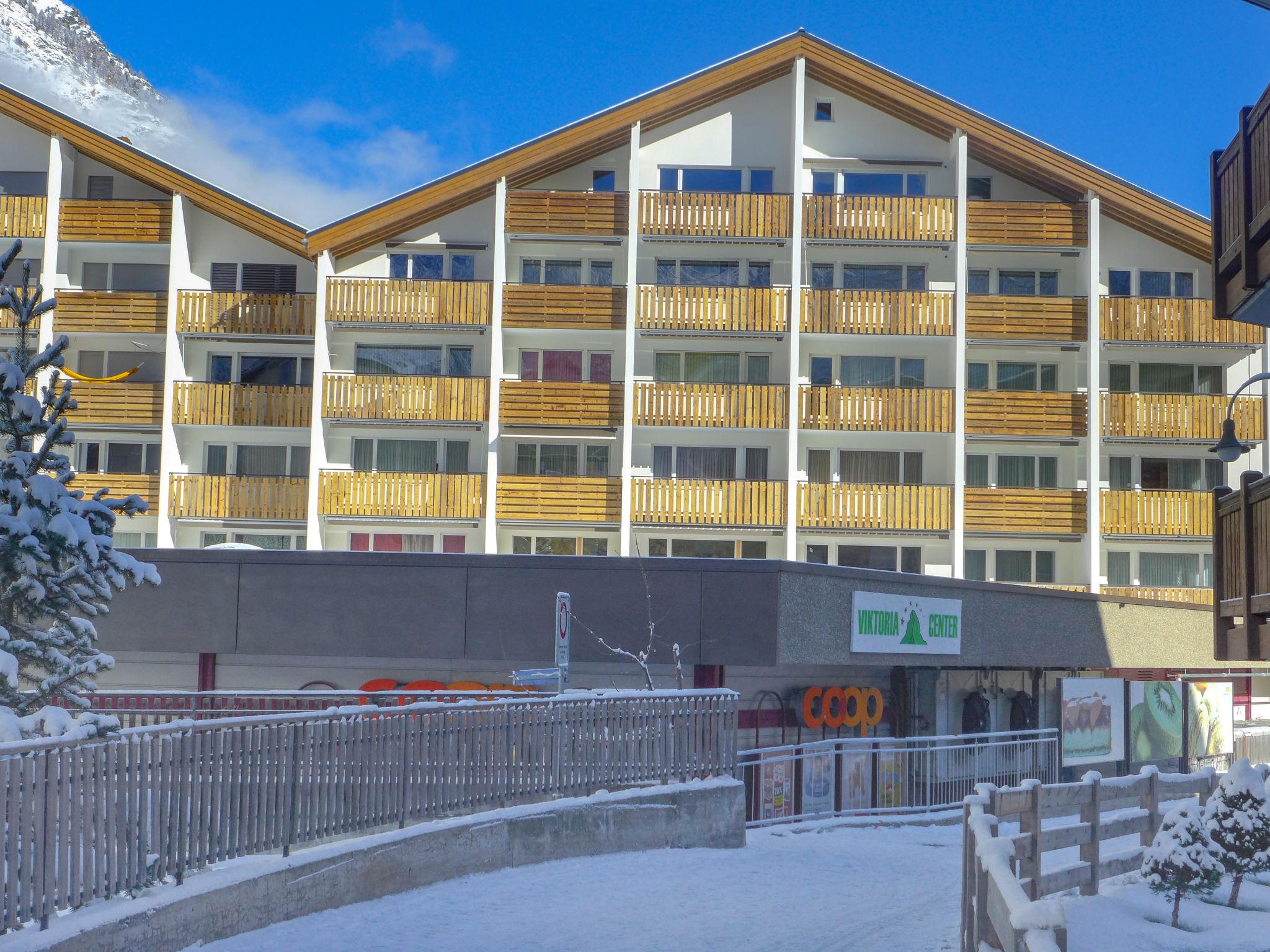 Foto 16 - Apartamento de 2 habitaciones en Zermatt con vistas a la montaña