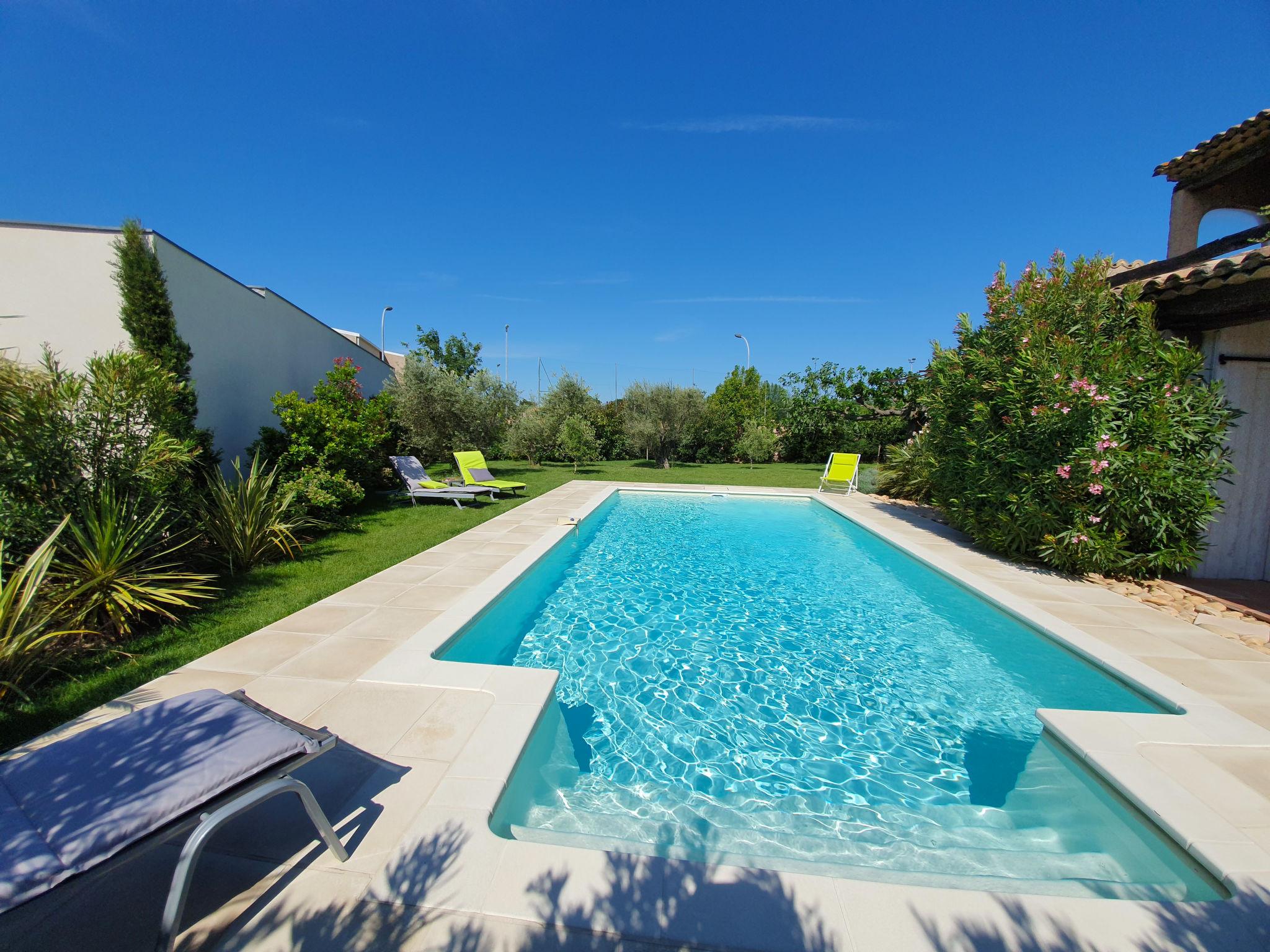 Foto 5 - Casa de 2 habitaciones en Morières-lès-Avignon con piscina privada y terraza