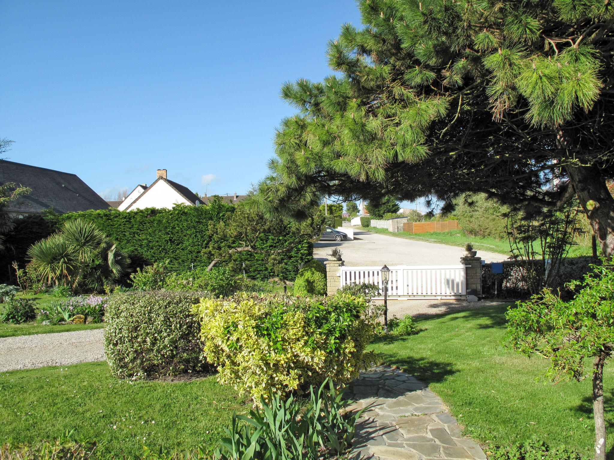 Foto 6 - Casa de 4 habitaciones en Port-Bail-sur-Mer con jardín y vistas al mar