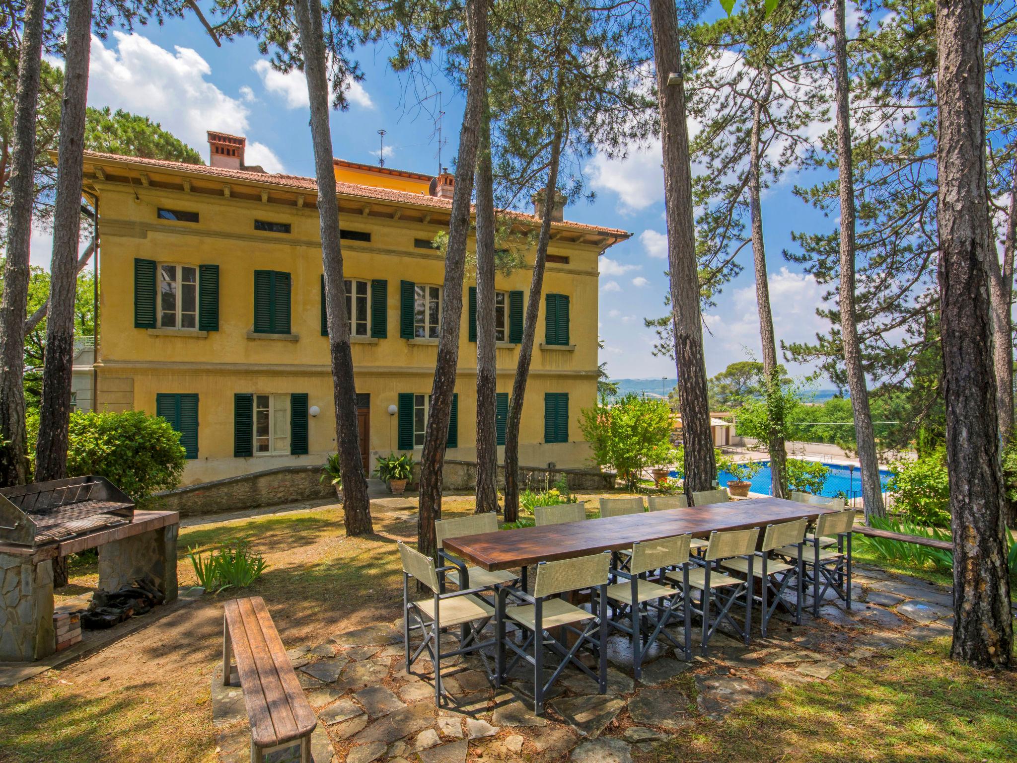 Foto 34 - Casa de 7 quartos em Arezzo com piscina privada e jardim