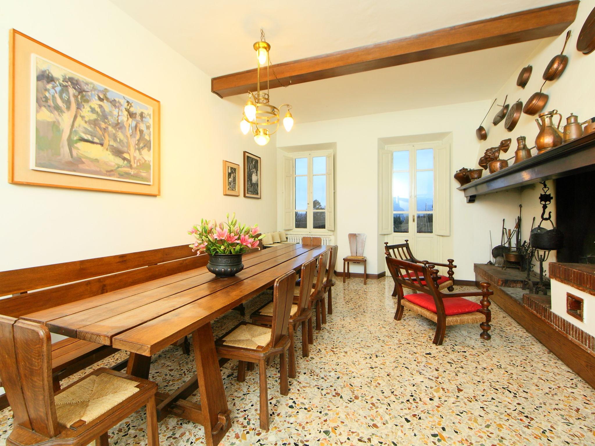 Photo 10 - 7 bedroom House in Arezzo with private pool and garden