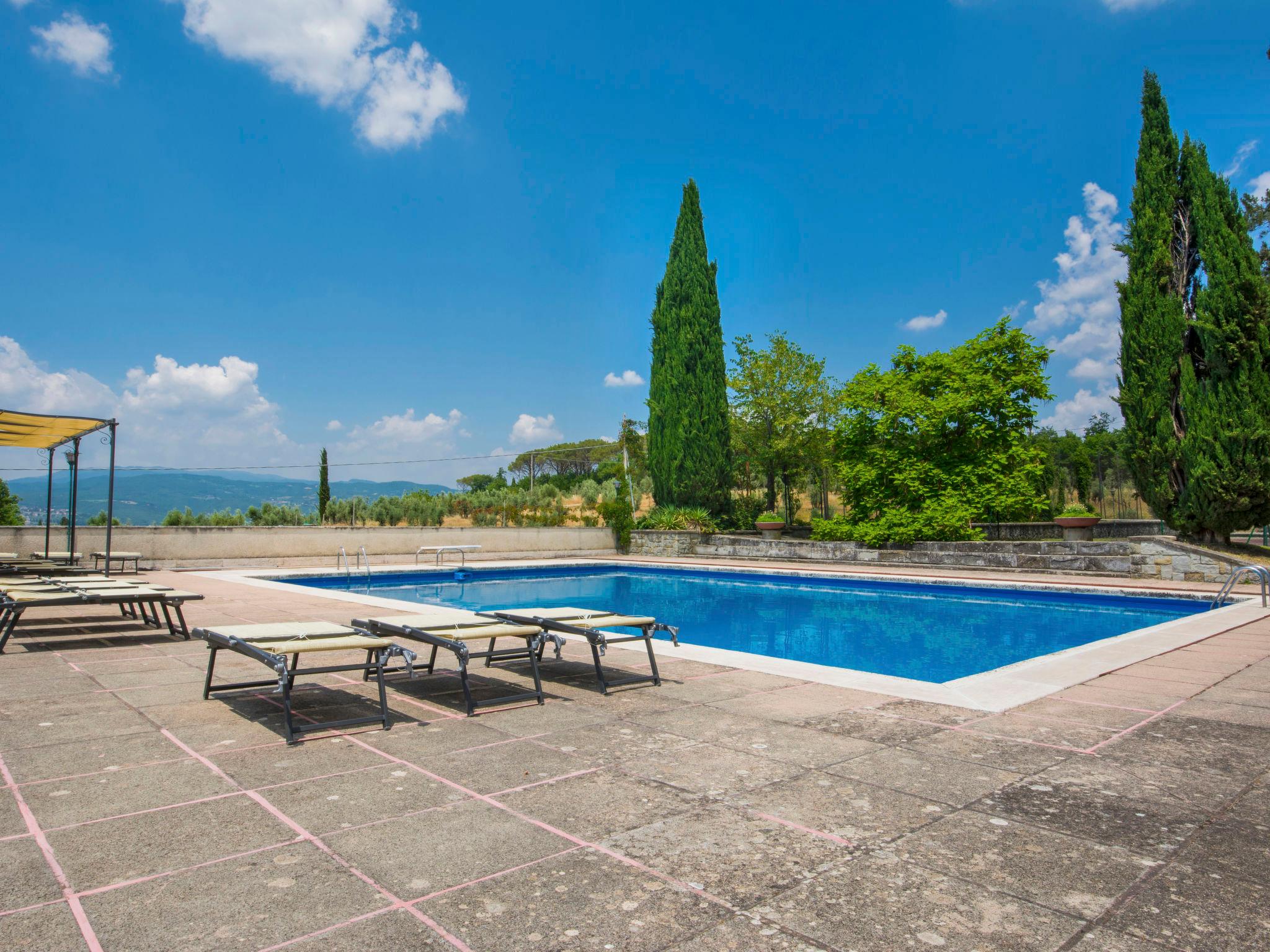 Foto 30 - Casa de 7 habitaciones en Arezzo con piscina privada y jardín