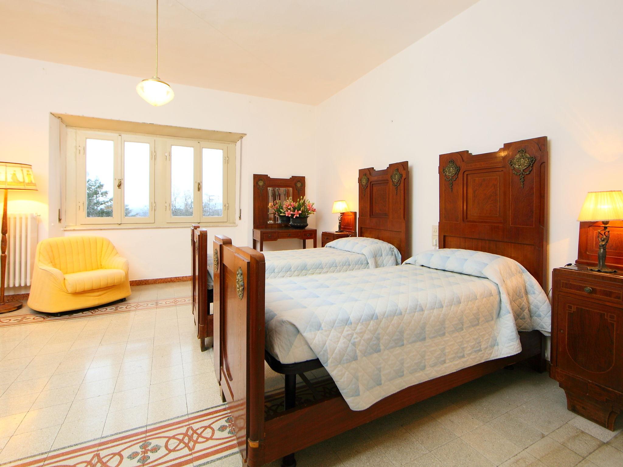 Photo 20 - 7 bedroom House in Arezzo with private pool and garden