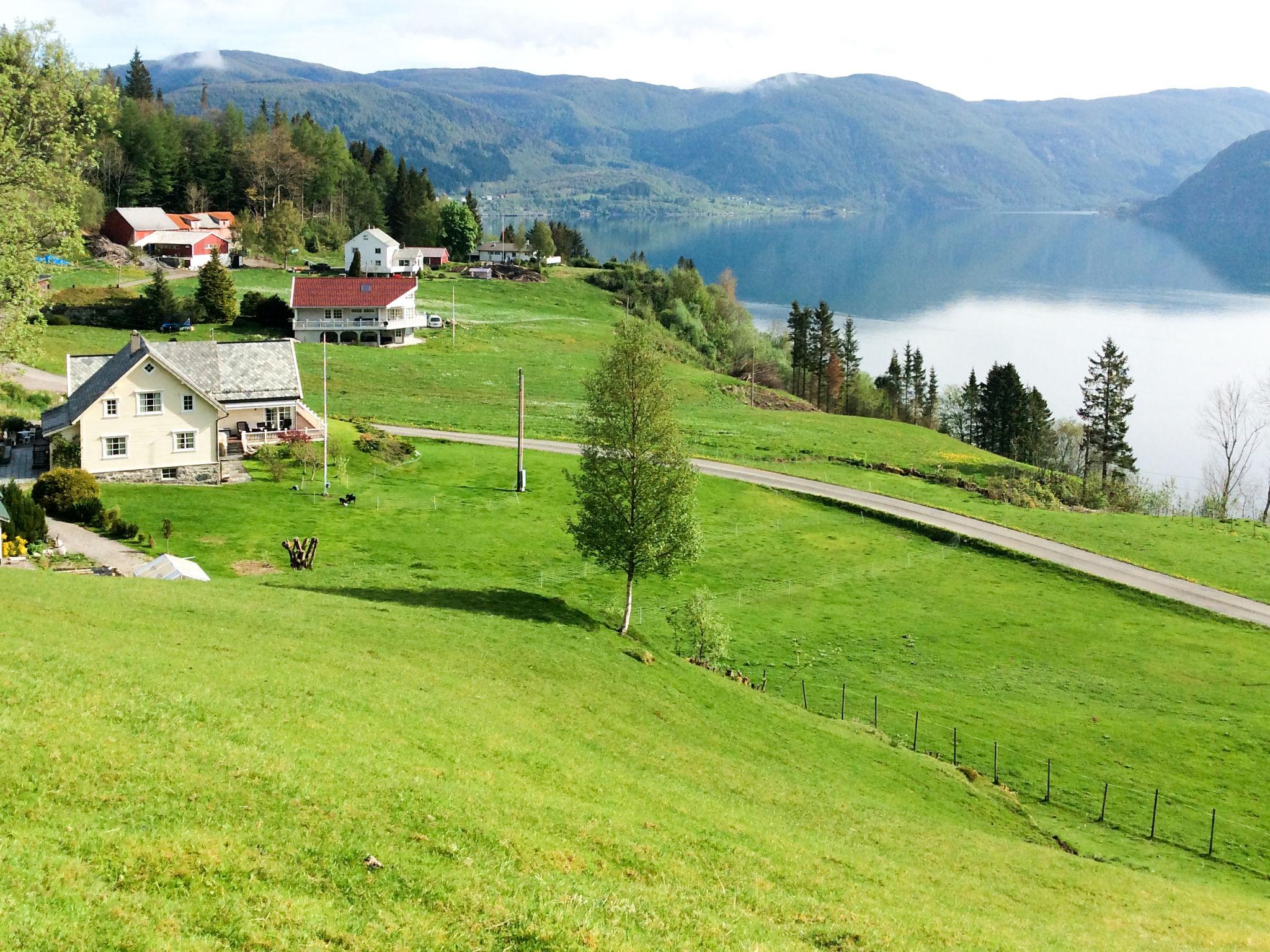 Foto 4 - Haus mit 4 Schlafzimmern in Askvoll mit garten und terrasse