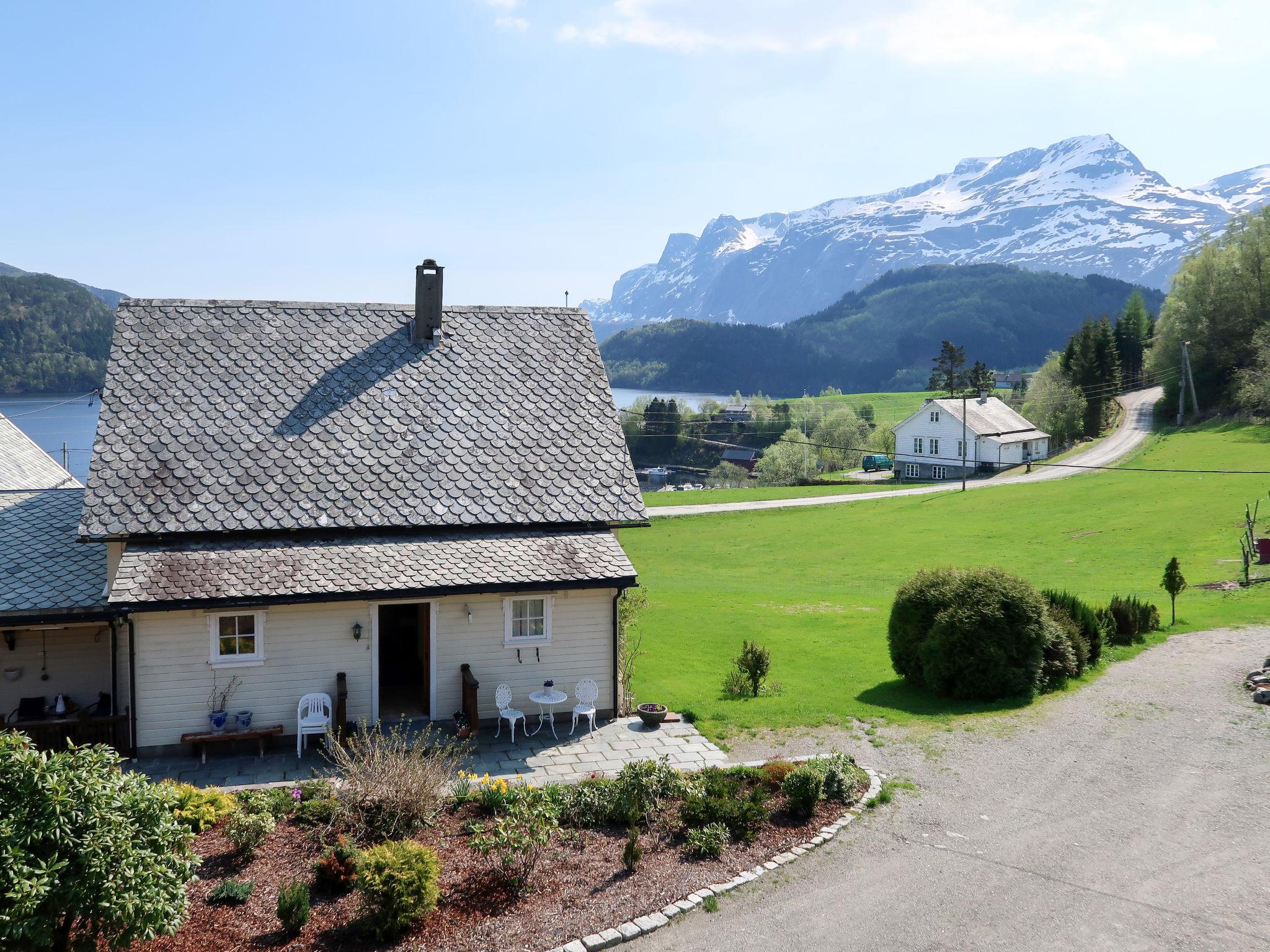 Photo 16 - Maison de 4 chambres à Askvoll avec jardin et terrasse