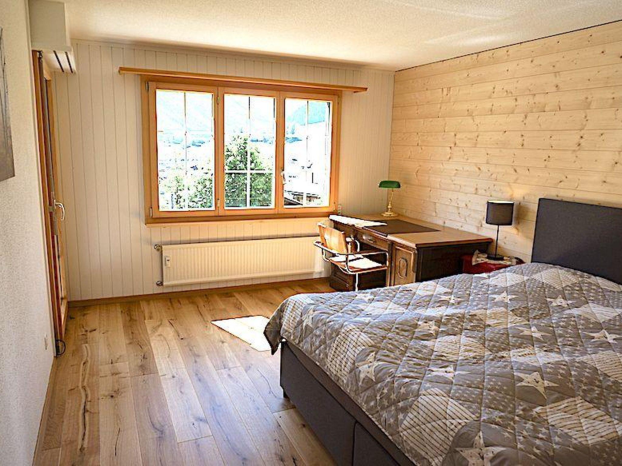 Foto 15 - Appartamento con 3 camere da letto a Zweisimmen