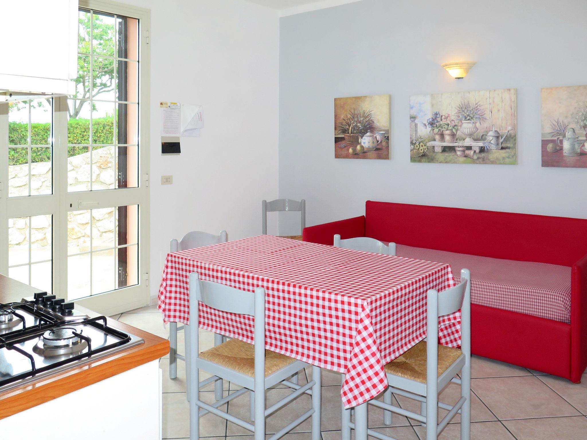 Photo 5 - 2 bedroom Apartment in Capoliveri with garden and terrace