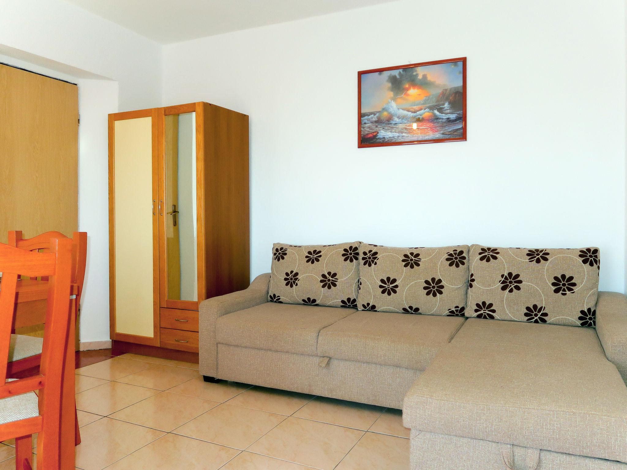 Photo 9 - 2 bedroom Apartment in Krk with swimming pool and sea view
