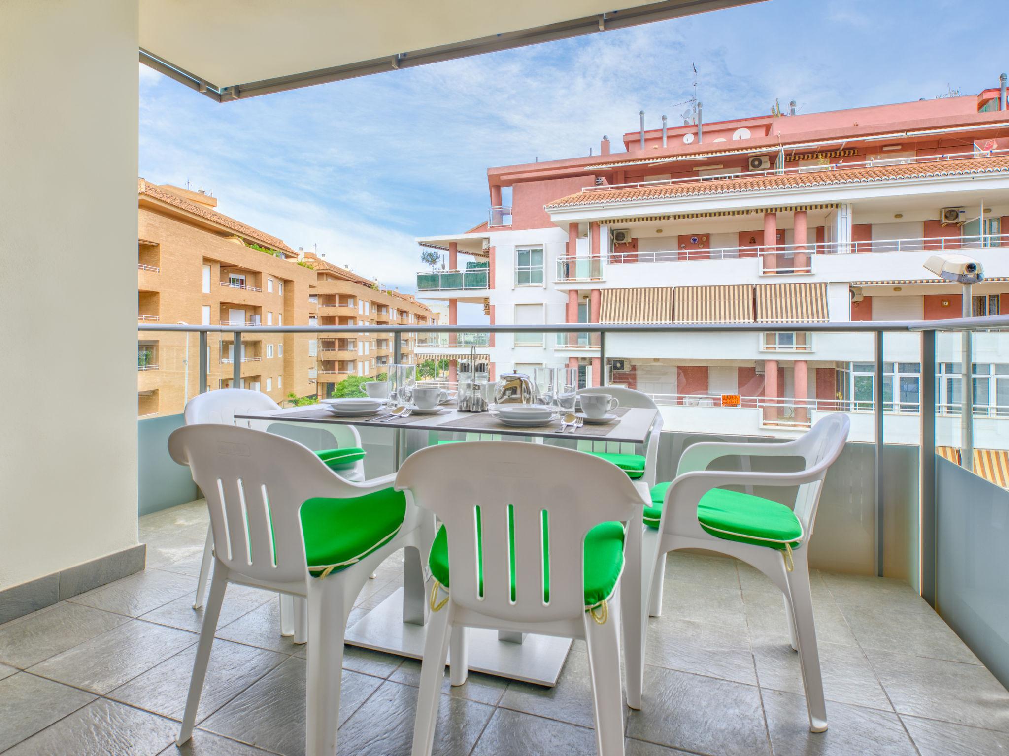 Foto 4 - Apartamento de 2 quartos em Dénia com piscina e jardim