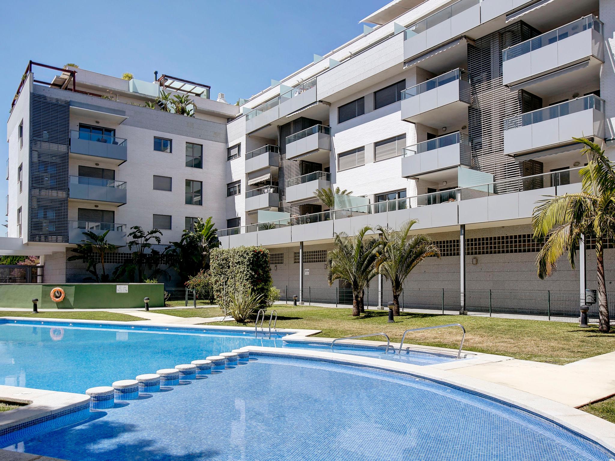 Foto 2 - Apartamento de 2 habitaciones en Dénia con piscina y vistas al mar