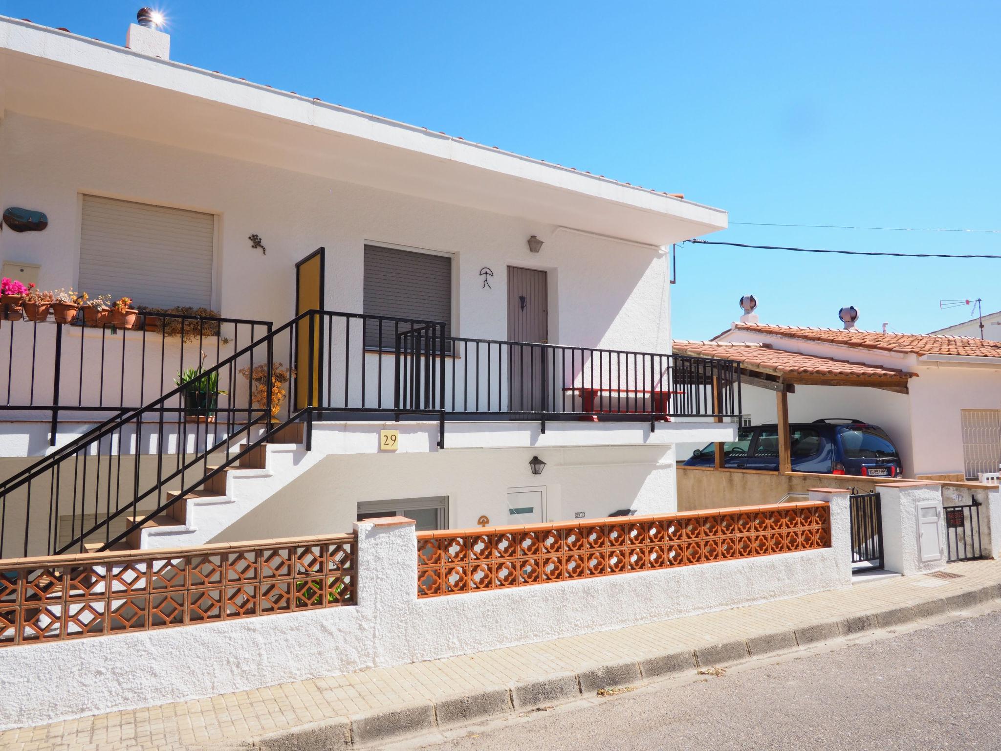 Photo 18 - 1 bedroom Apartment in Llançà with terrace and sea view