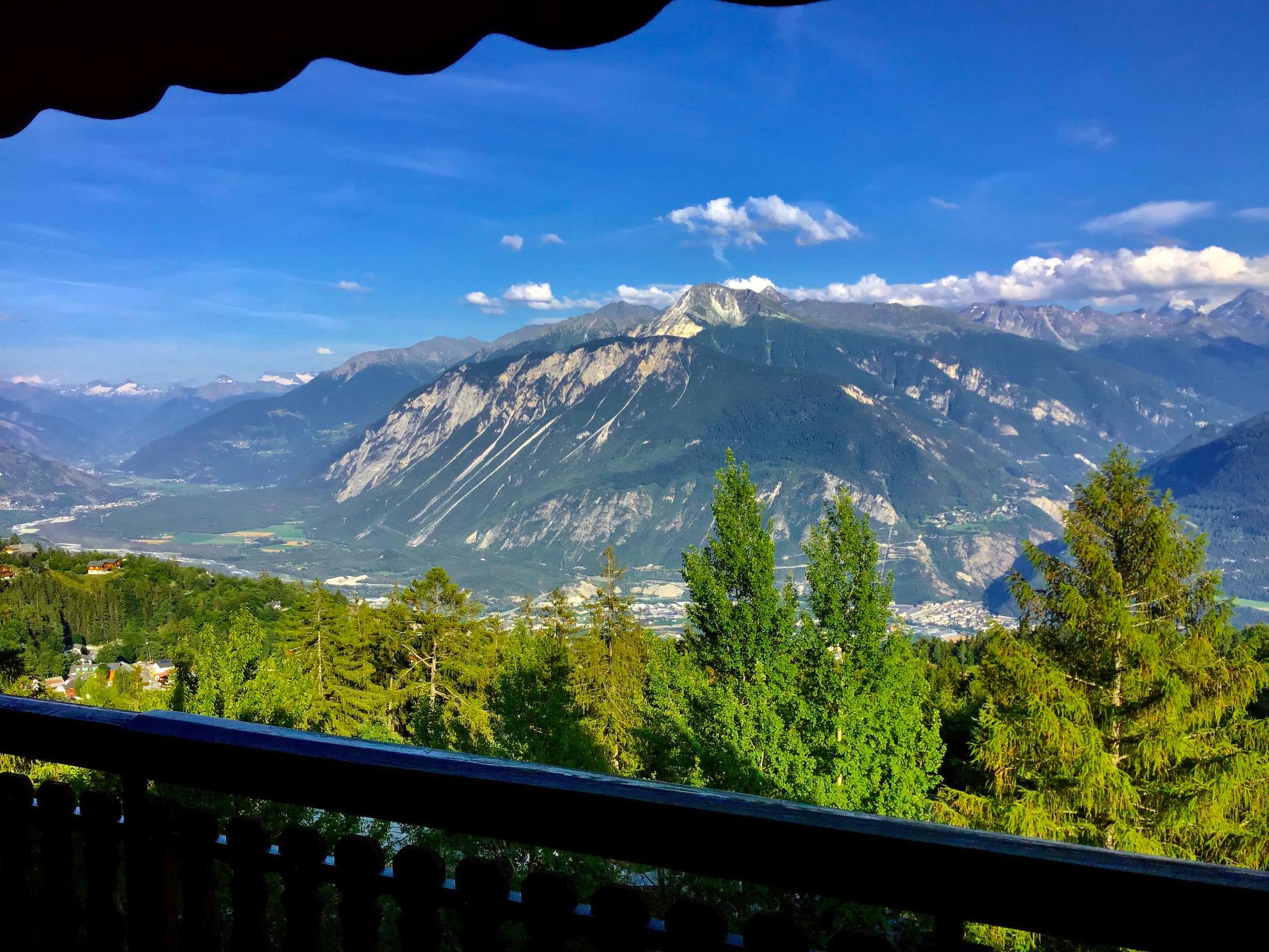 Foto 1 - Apartamento de 2 habitaciones en Crans-Montana con vistas a la montaña