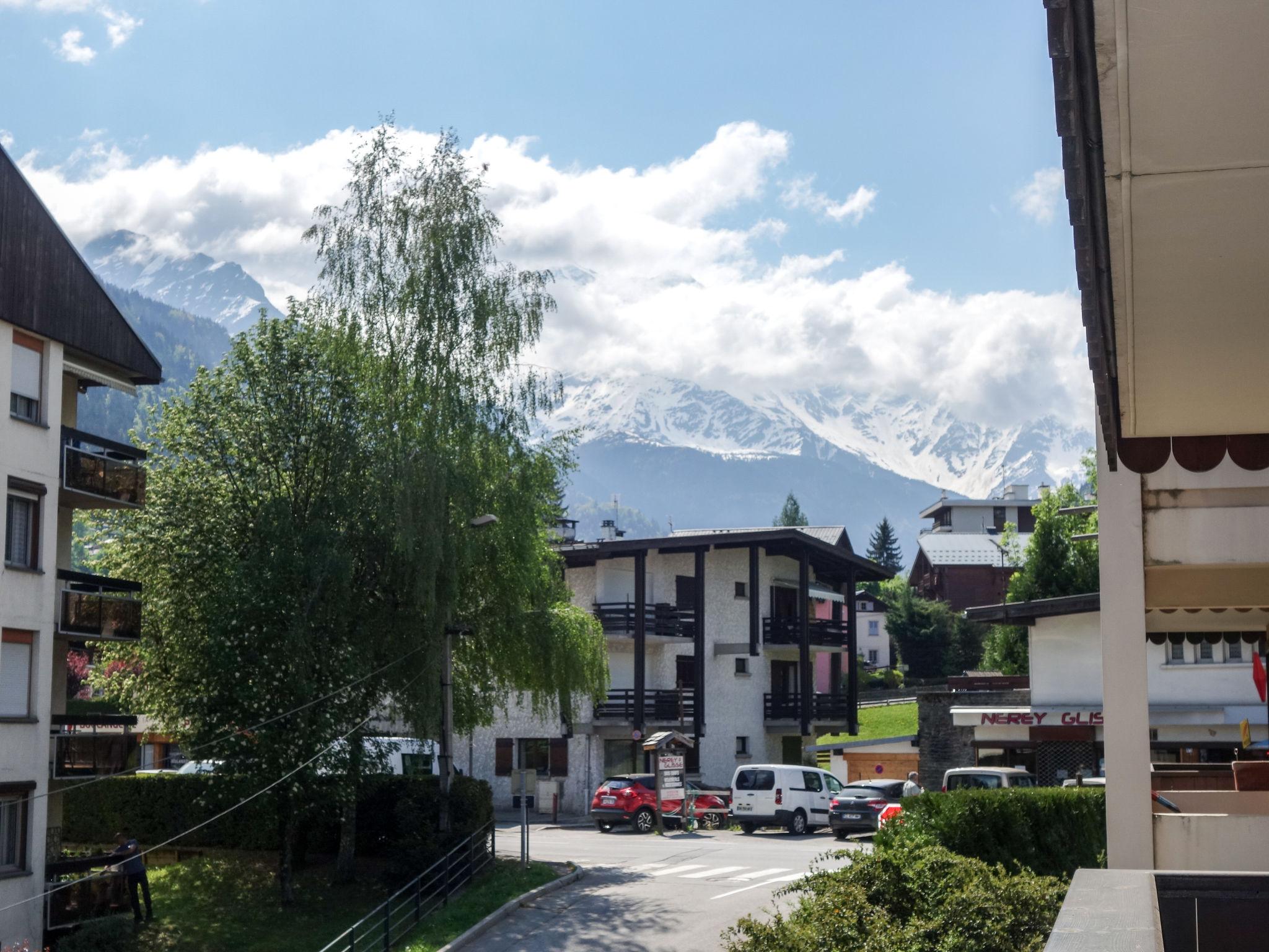 Foto 13 - Apartment mit 1 Schlafzimmer in Saint-Gervais-les-Bains mit blick auf die berge