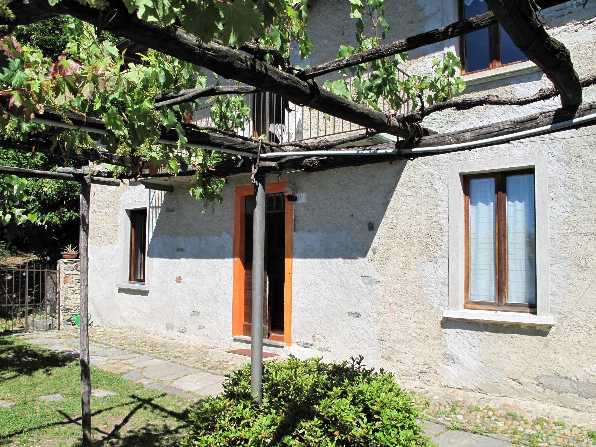 Foto 4 - Haus mit 3 Schlafzimmern in Cannero Riviera mit garten und blick auf die berge