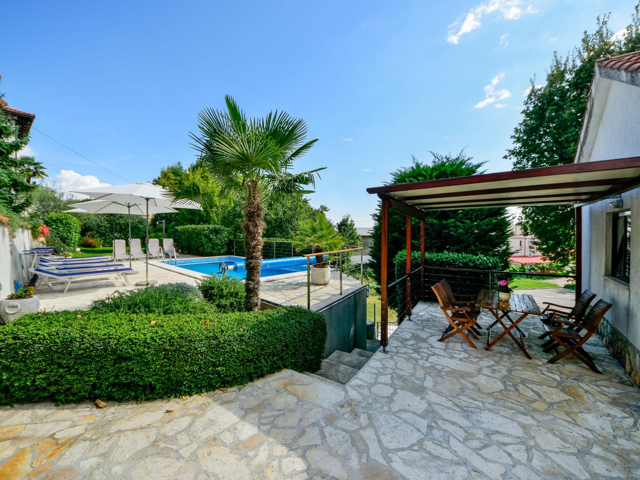 Photo 2 - Maison de 1 chambre à Matulji avec piscine et vues à la mer