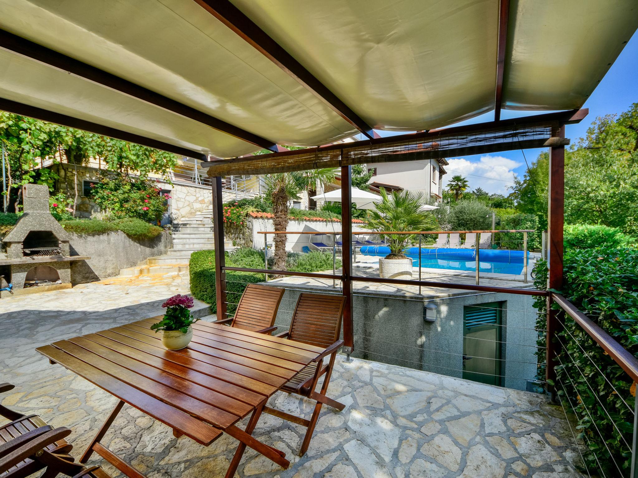 Photo 11 - Maison de 1 chambre à Matulji avec piscine et vues à la mer