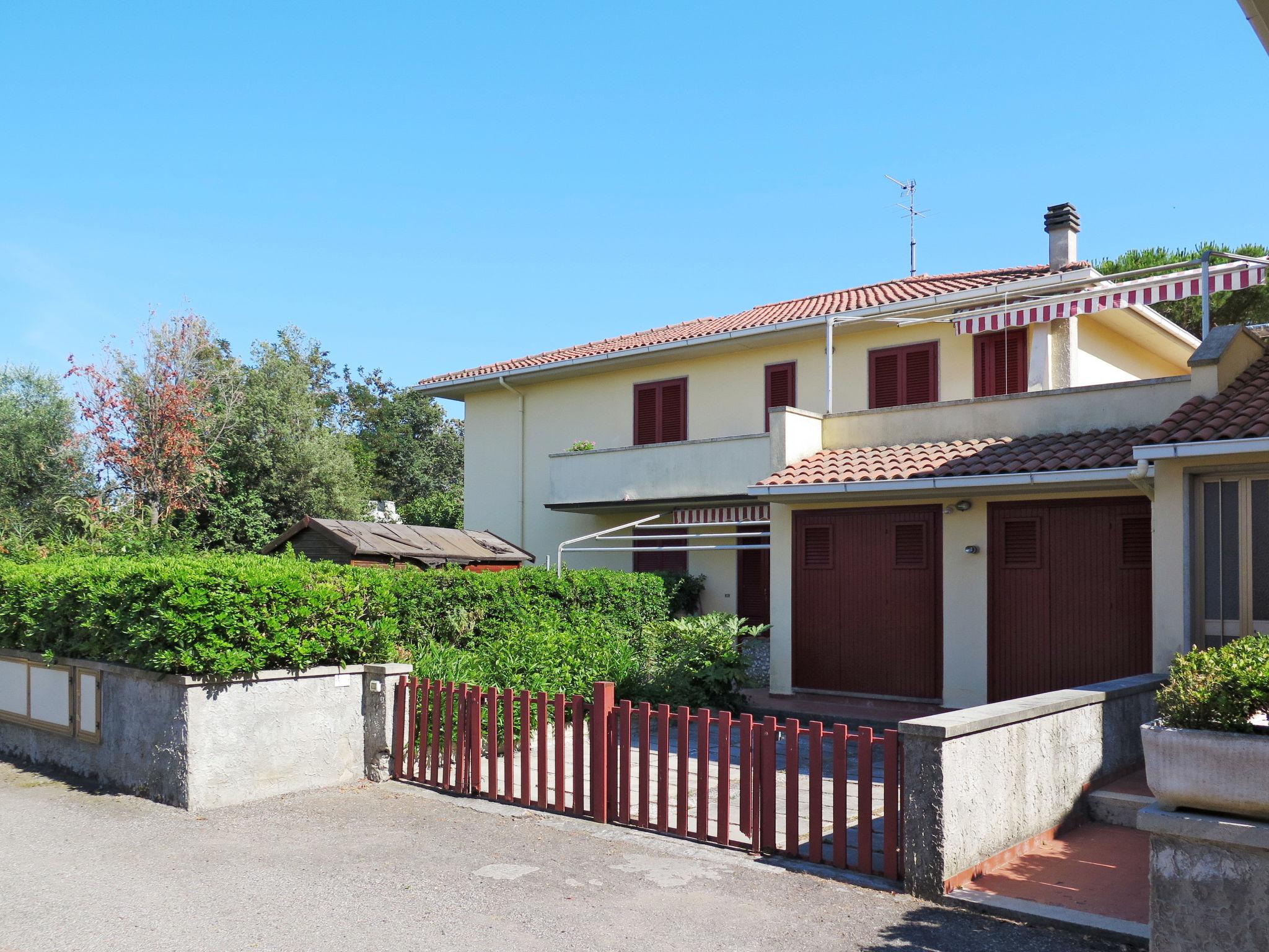 Foto 25 - Appartamento con 1 camera da letto a Rosignano Marittimo con terrazza e vista mare