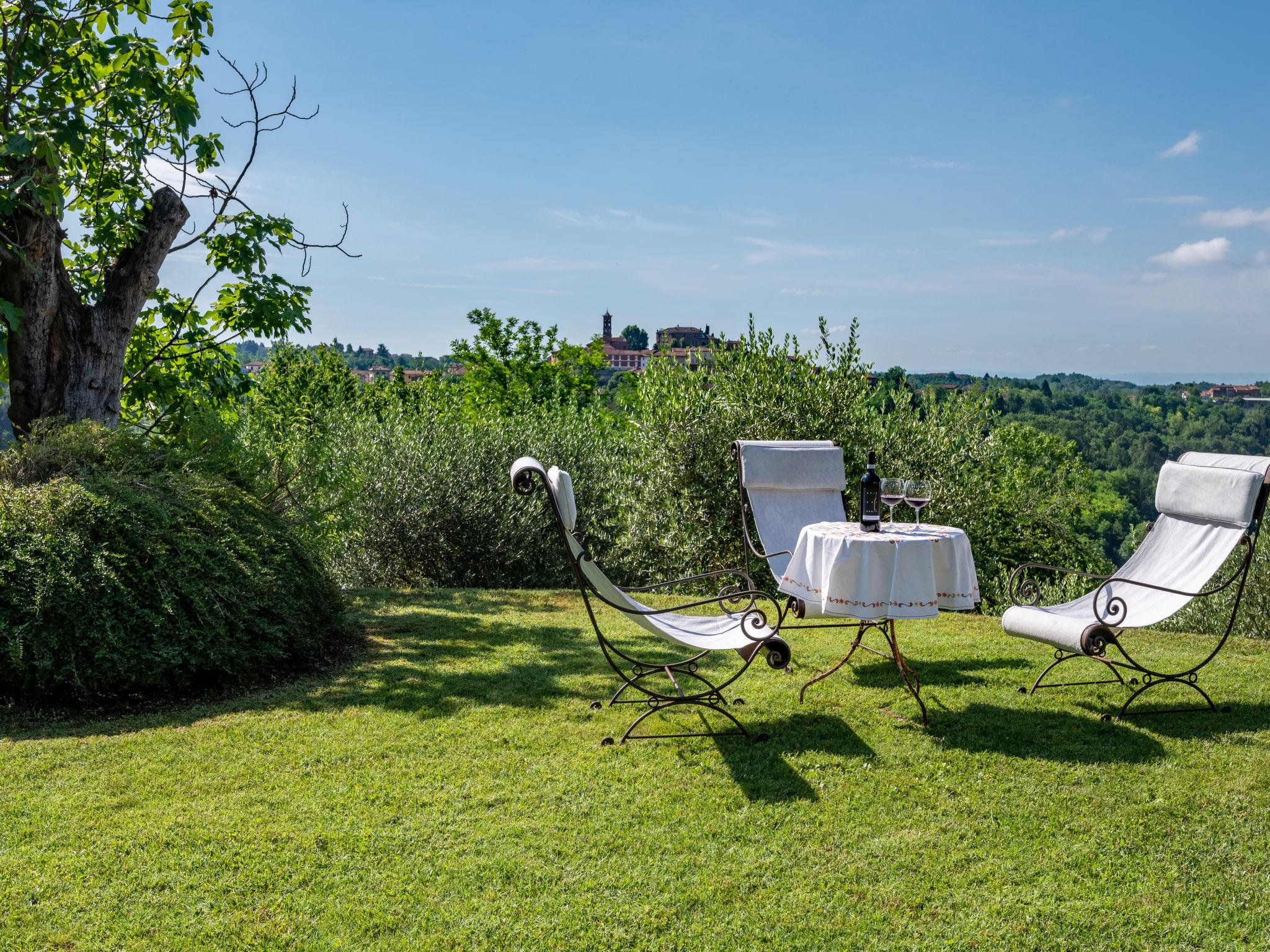 Foto 36 - Casa con 5 camere da letto a Soglio con piscina privata e giardino