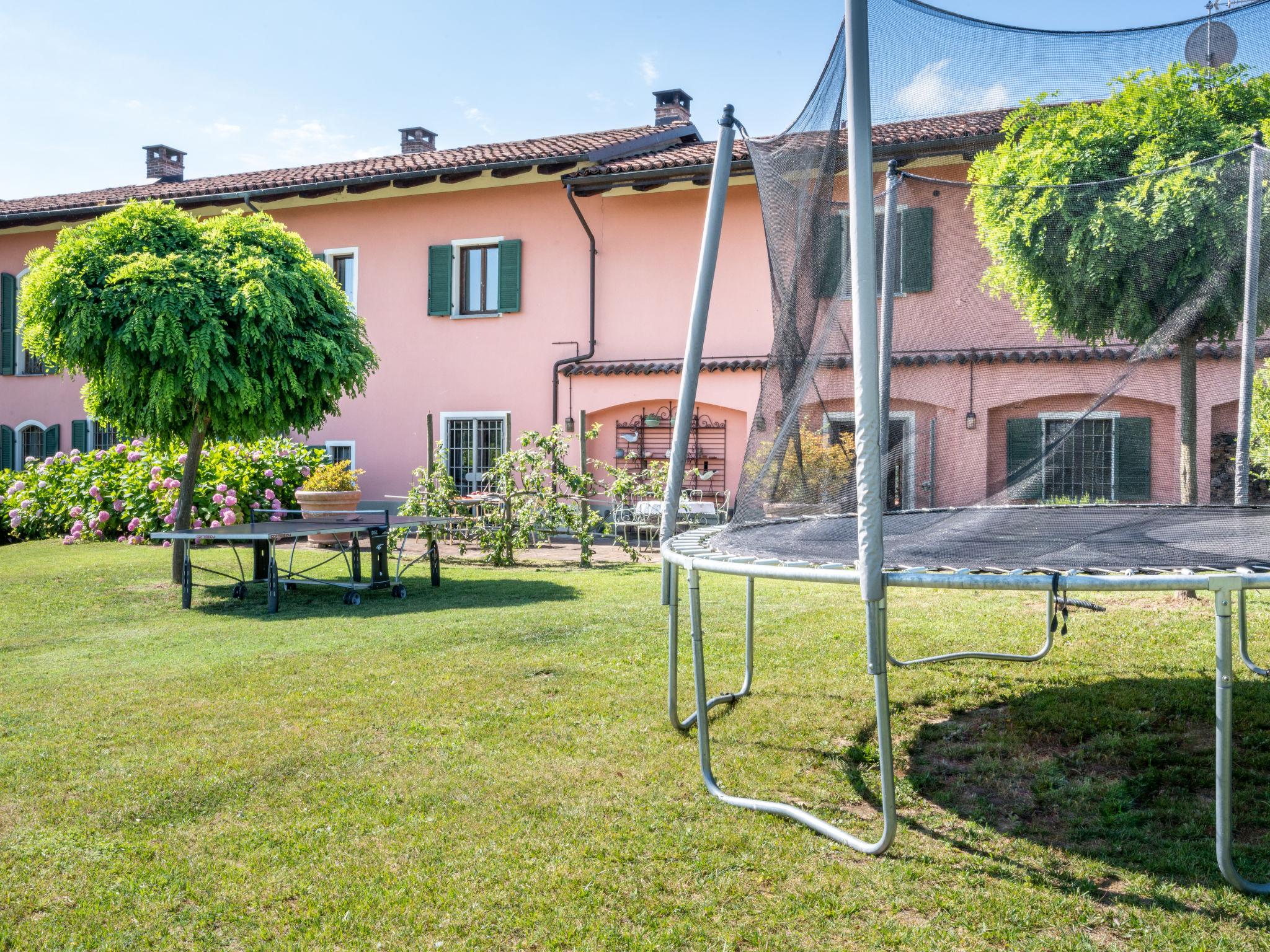 Foto 38 - Casa con 5 camere da letto a Soglio con piscina privata e giardino