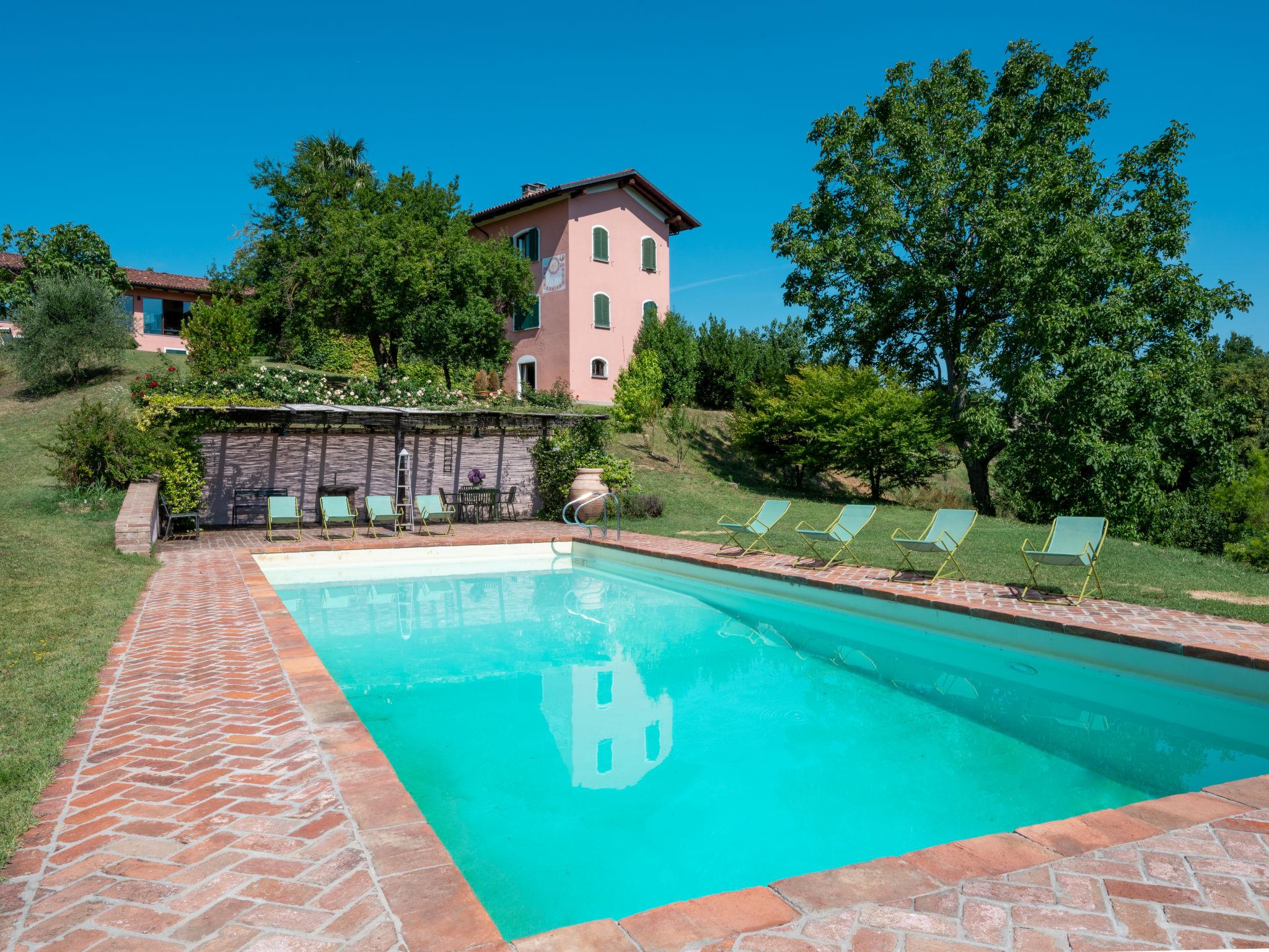 Foto 2 - Casa de 5 habitaciones en Soglio con piscina privada y jardín