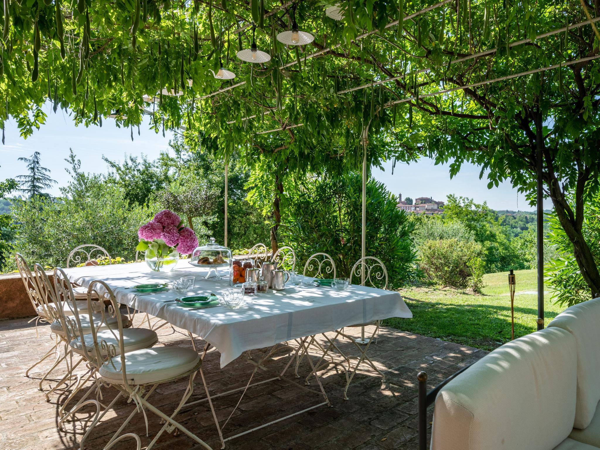 Foto 3 - Casa de 5 habitaciones en Soglio con piscina privada y jardín