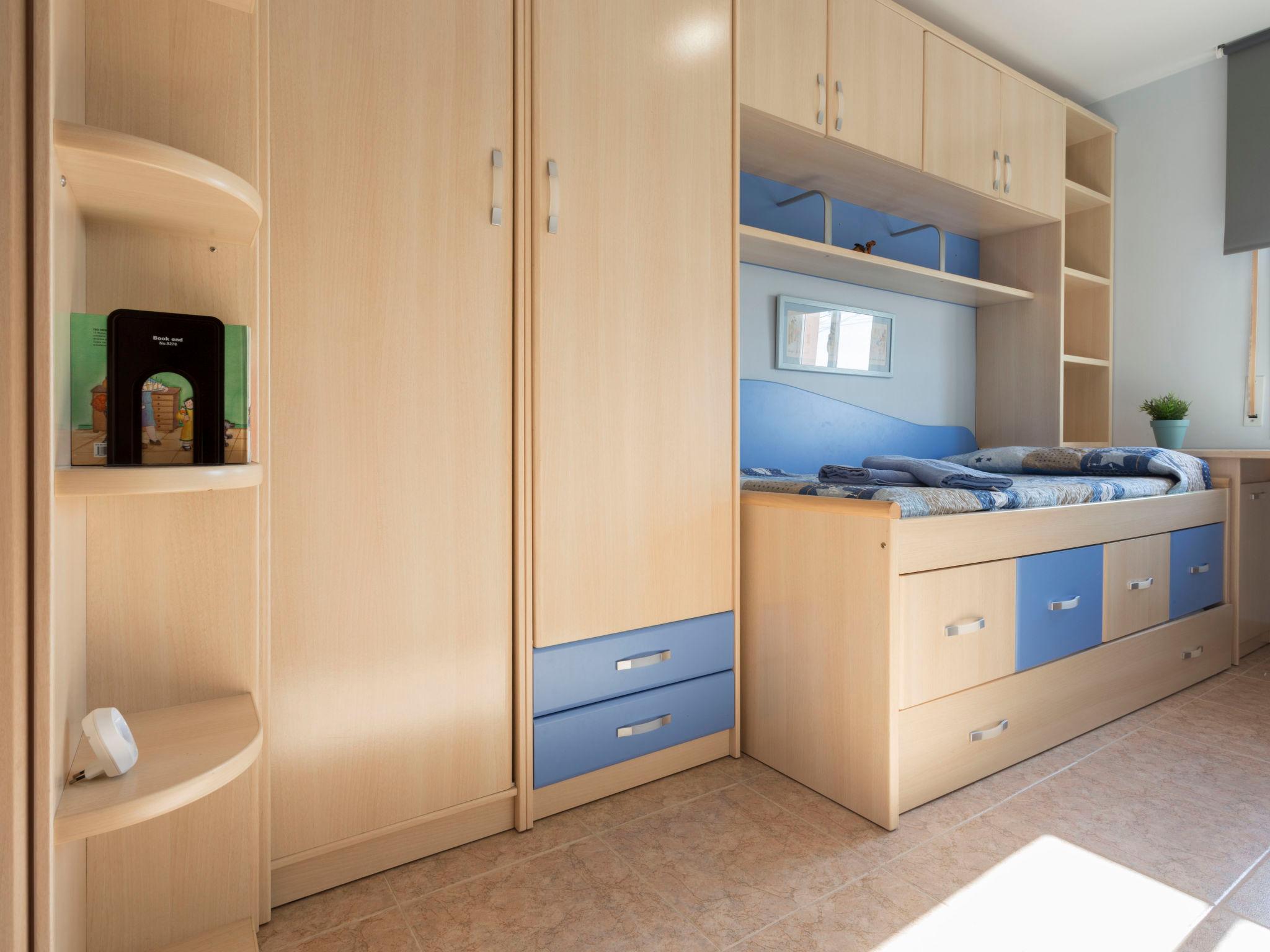 Foto 20 - Haus mit 3 Schlafzimmern in Castelló d'Empúries mit garten und blick aufs meer