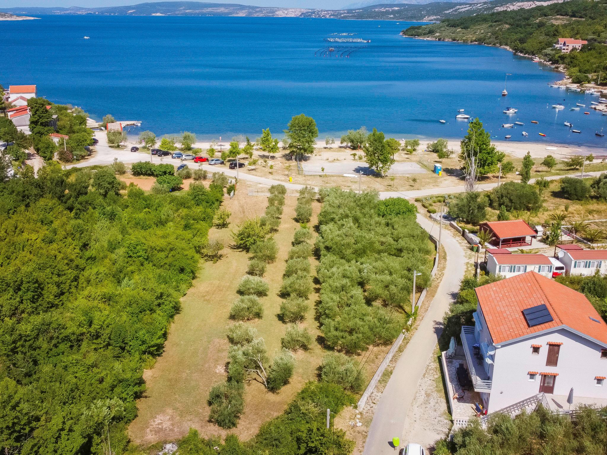 Photo 1 - Maison de 5 chambres à Obrovac avec terrasse et vues à la mer