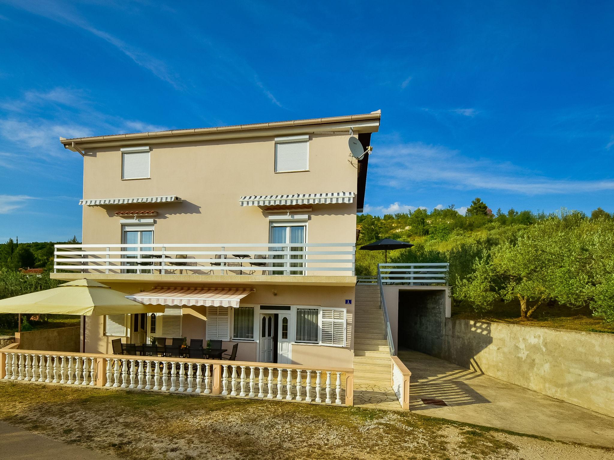 Foto 25 - Haus mit 5 Schlafzimmern in Obrovac mit terrasse und blick aufs meer