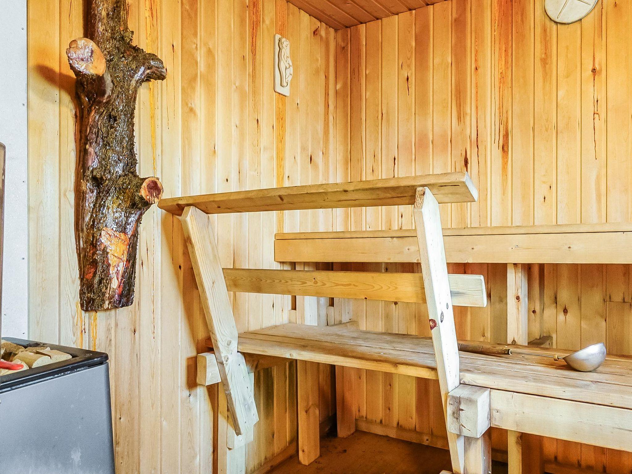 Foto 4 - Casa de 1 quarto em Inari com sauna e vista para a montanha
