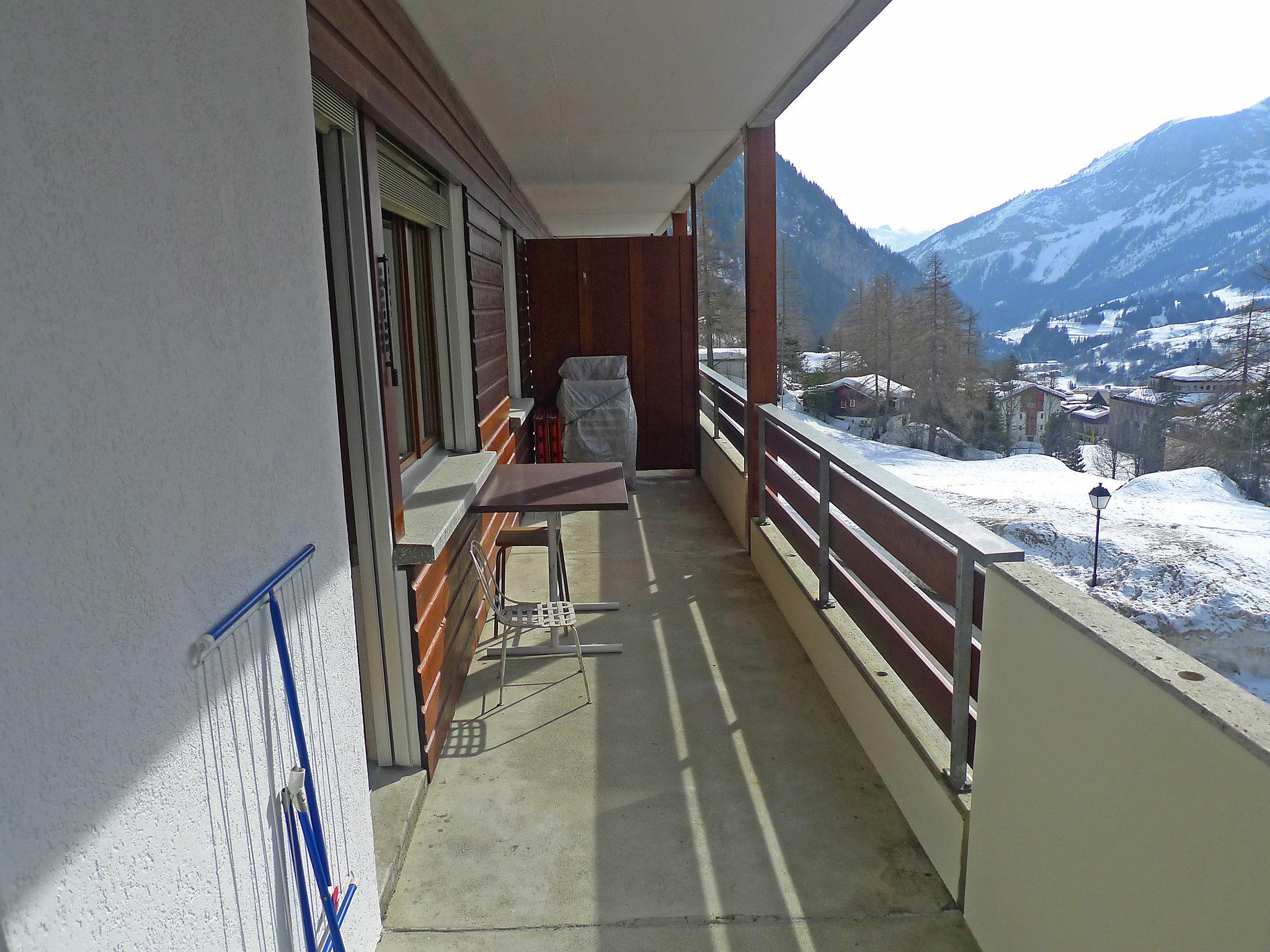 Foto 14 - Appartamento con 1 camera da letto a Leukerbad con vista sulle montagne