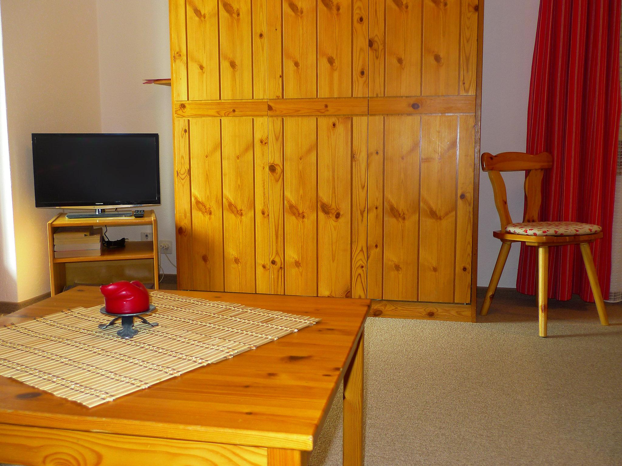 Photo 3 - 1 bedroom Apartment in Leukerbad with mountain view